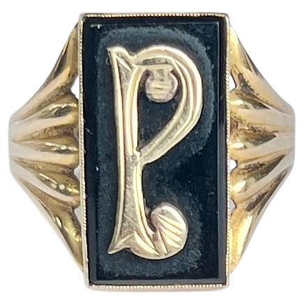 Art Deco Onyx and 9 Carat Gold 'P' Initial Ring For Sale
