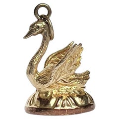 Pendentif Swan en onyx et or 9 carats Art Déco