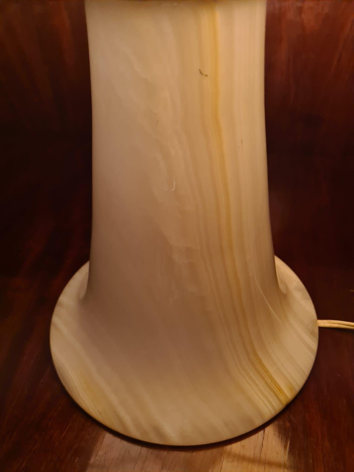 Art Deco Onyx and Brass Table Lamp, Soft Stone Light  For Sale 7