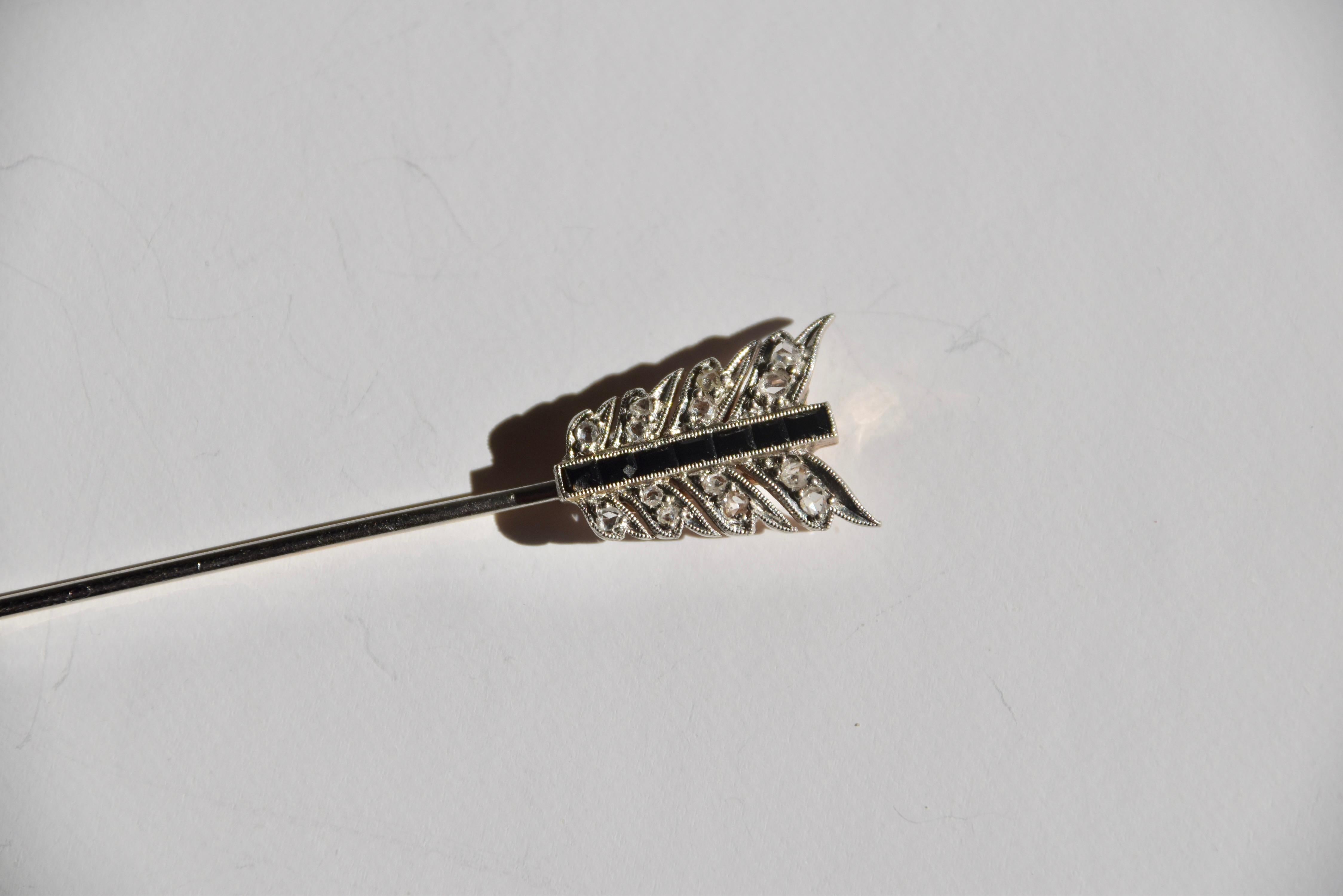 Broche Arrow en onyx et diamants Art déco en vente 3