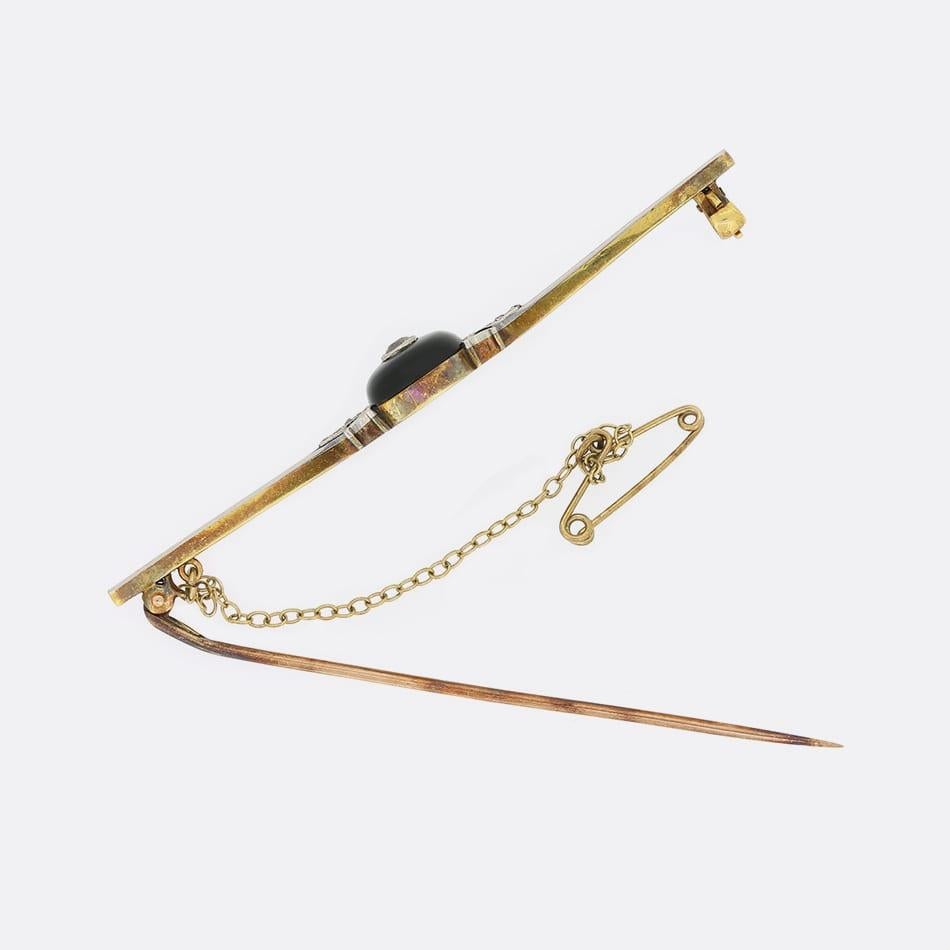 Broche barre Art déco en onyx et diamants Bon état - En vente à London, GB