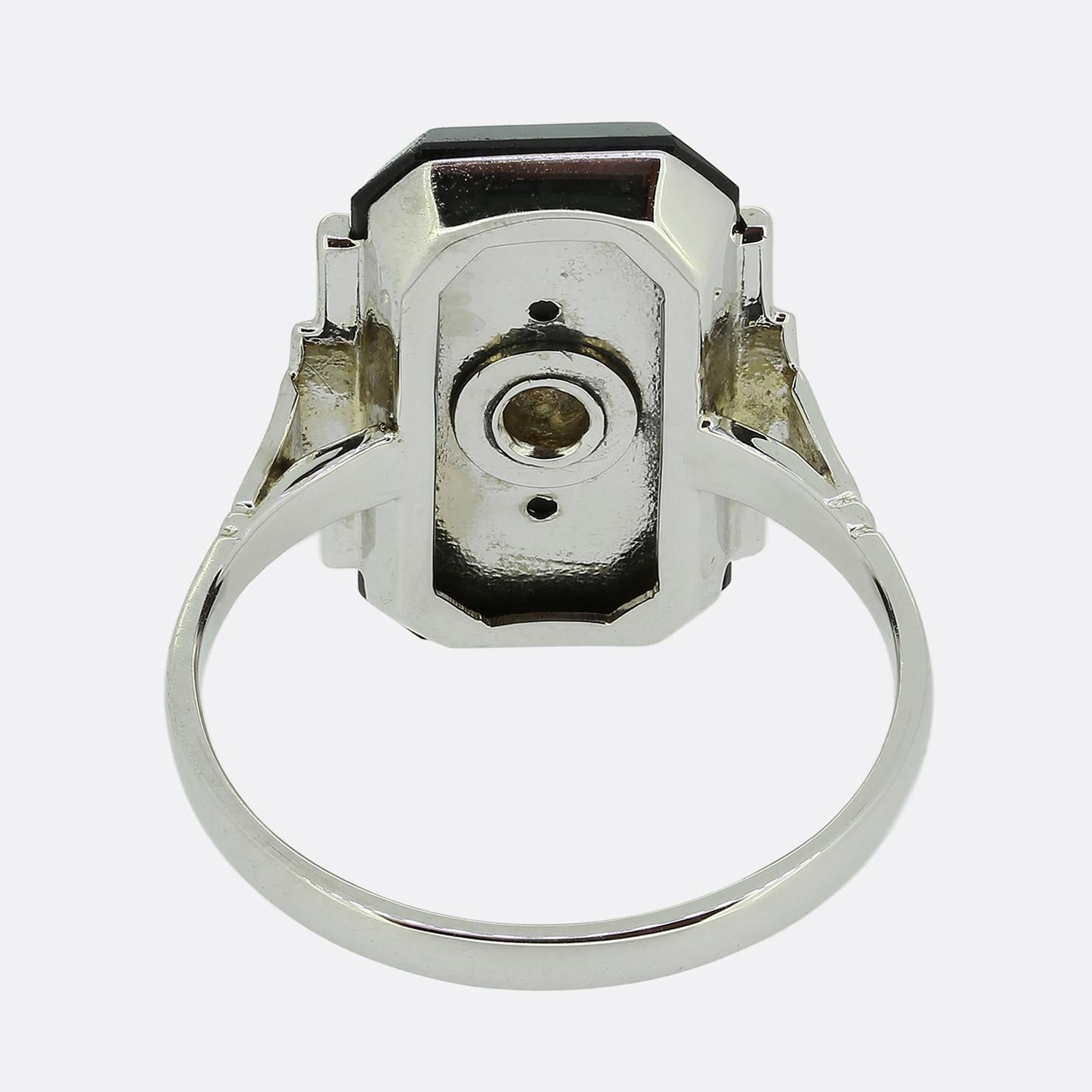 Art Deco Onyx and Diamond Ring In Good Condition For Sale In London, GB