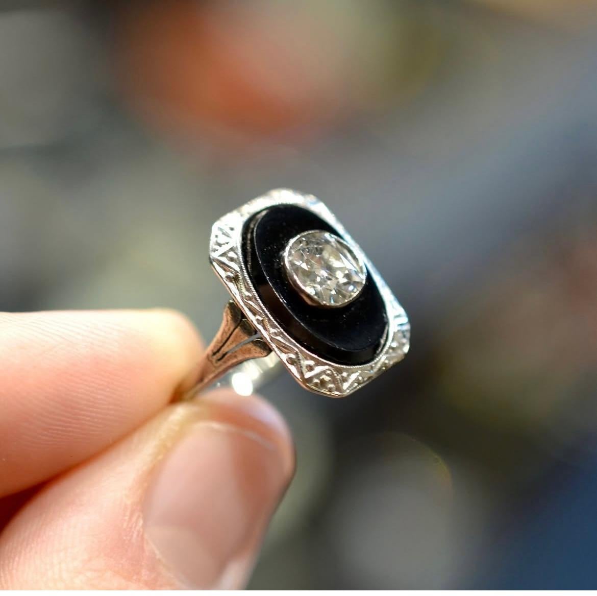 Art Deco Onyx And Old Cut Diamond Ring c.1920 For Sale 1