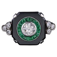 Art Deco Onyx, Emerald & Diamond Ring of Platinum