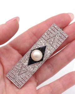 Art Deco onyx fine pearl brooch in platinum, Rectangular brooch