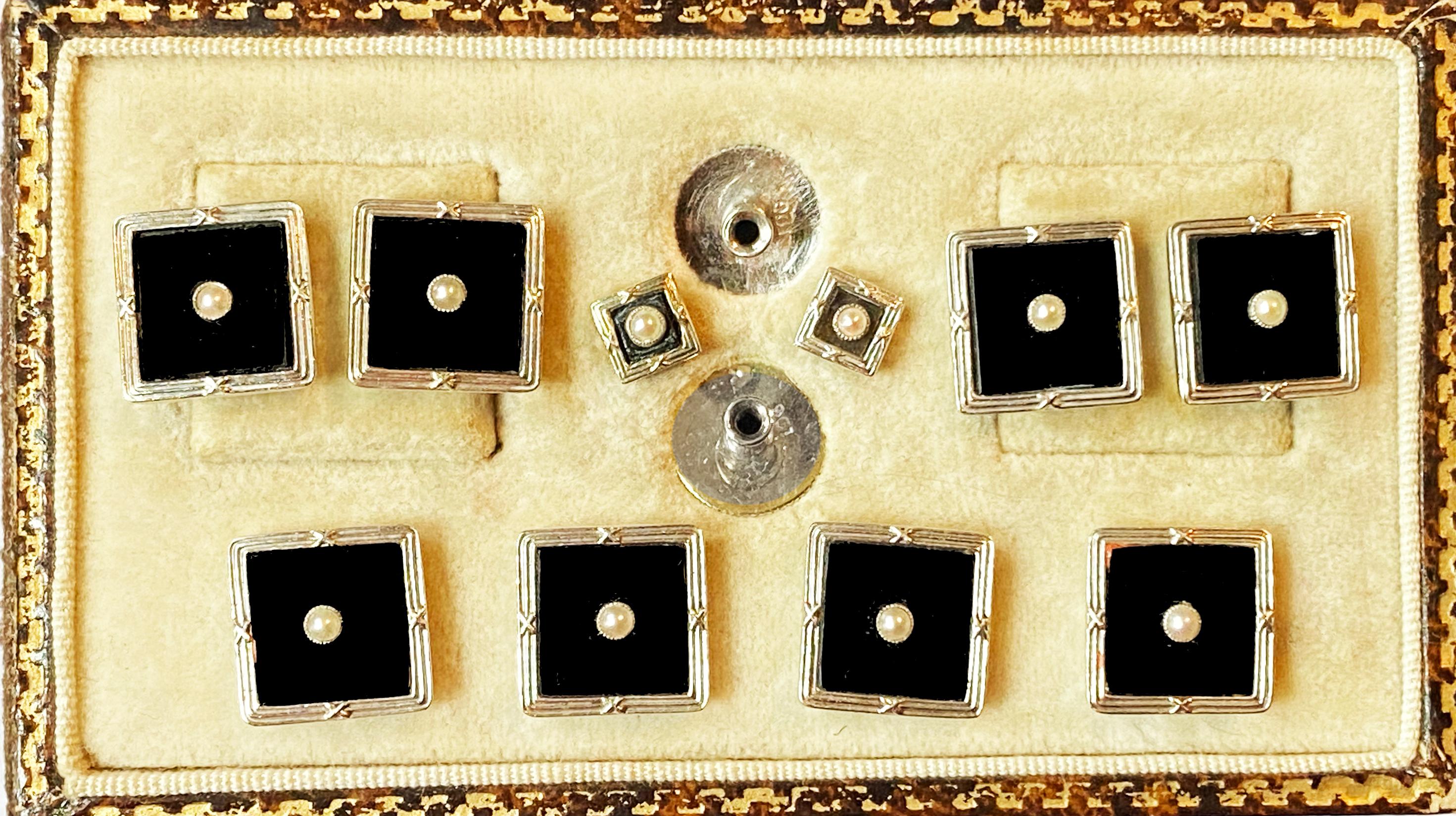 Art Deco Onyx Gold Cufflinks Studs Tuxedo Set, C.1920 In Good Condition In Toronto, ON