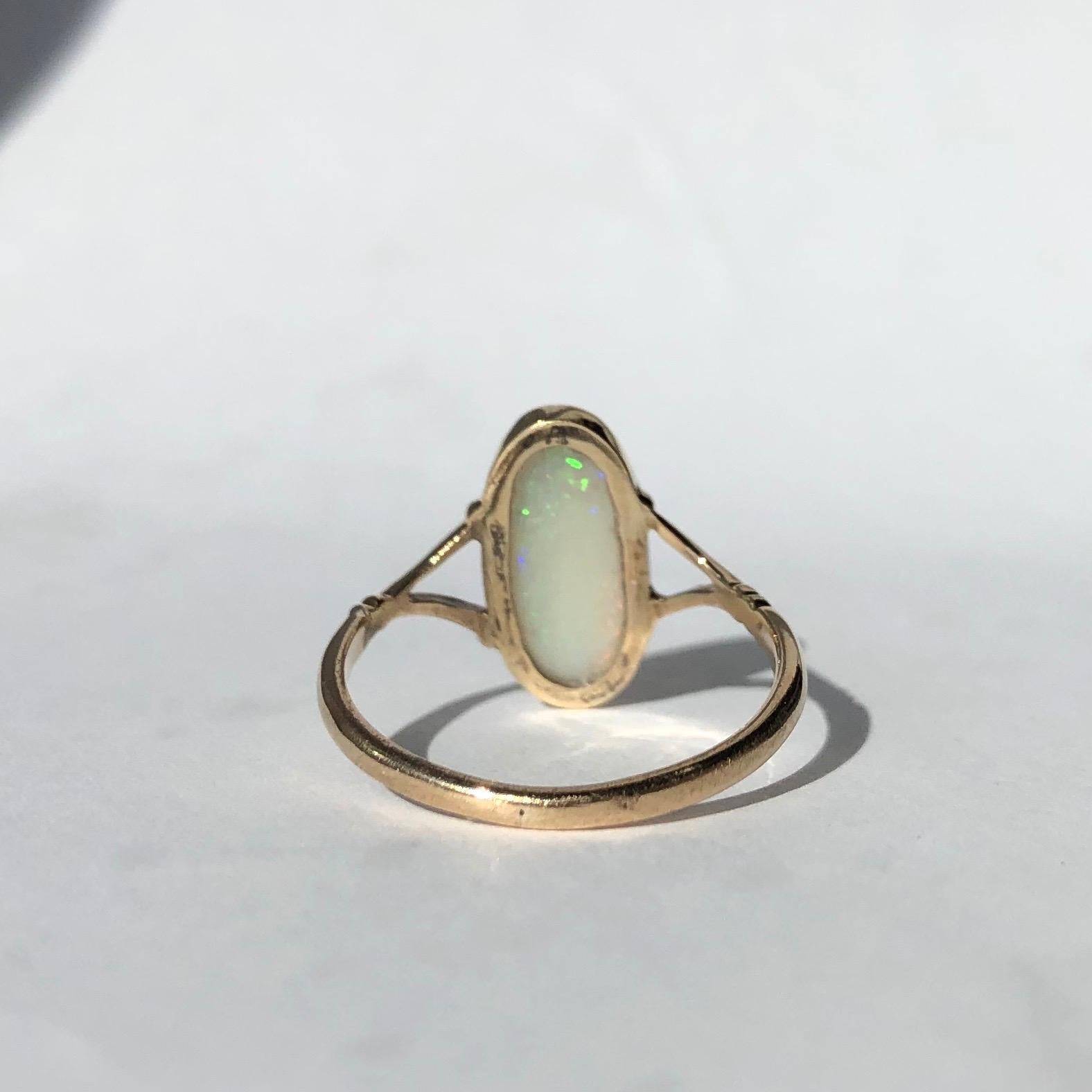 Cabochon Art Deco Opal and 9 Carat Gold Ring