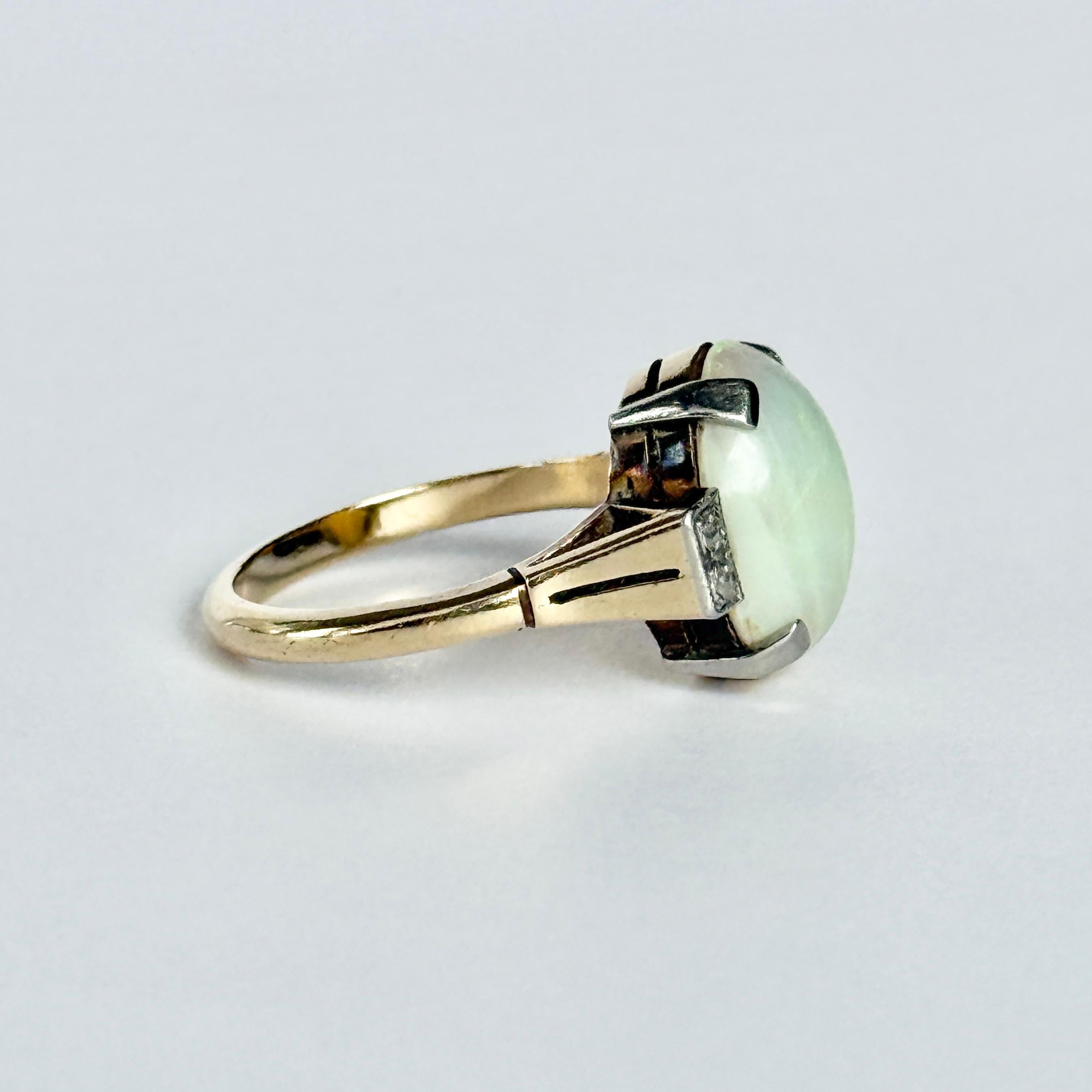 Anello da cocktail in oro 9 carati con opale e diamanti Art Deco in vendita 1
