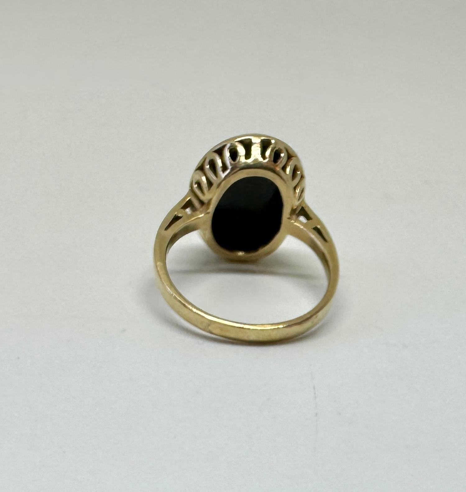 Arte Antiques Bague Opale Onyx Noir 14 Karat Gold Antique en vente 3