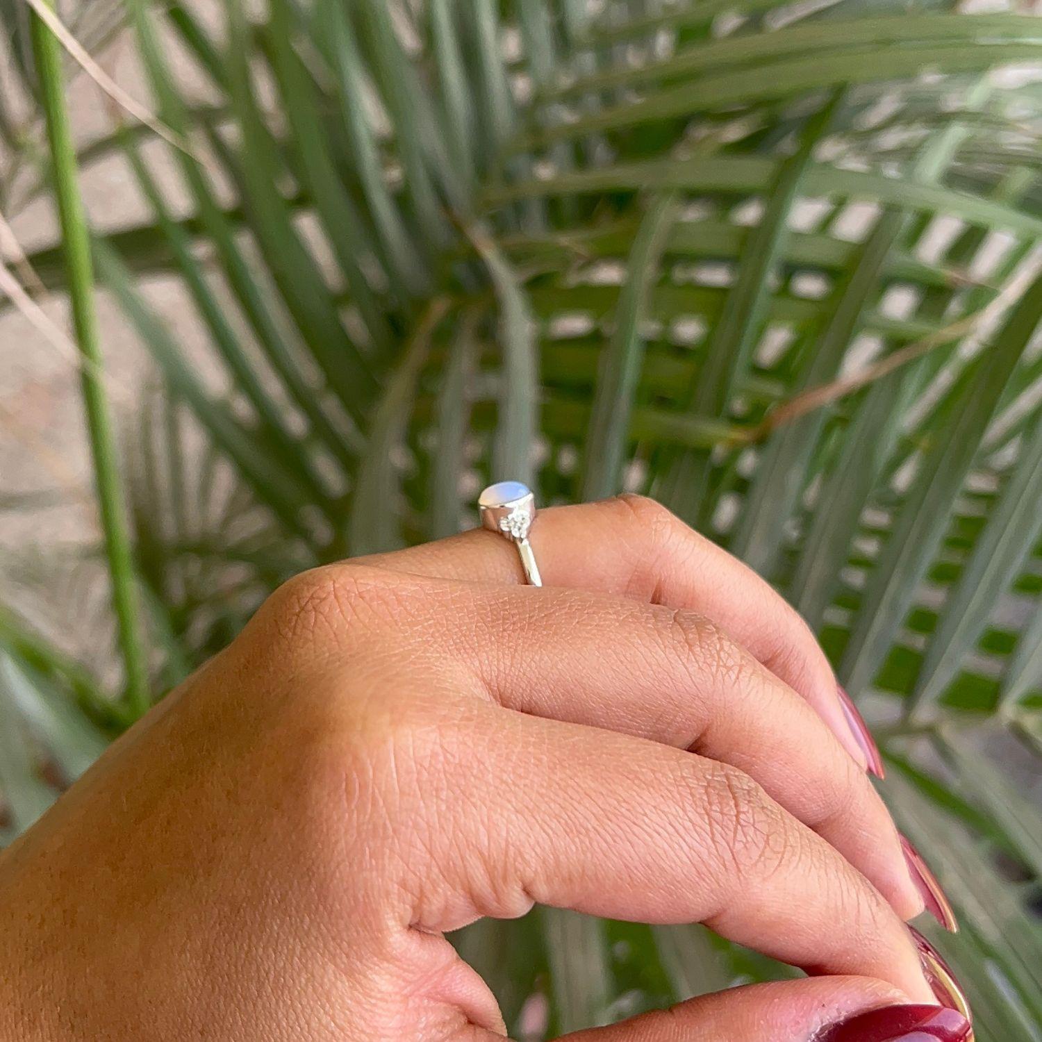 For Sale:  Art Deco Style Opal & CZ Womens Wear Promise Ring for Her in 925 Sterling Silver 4