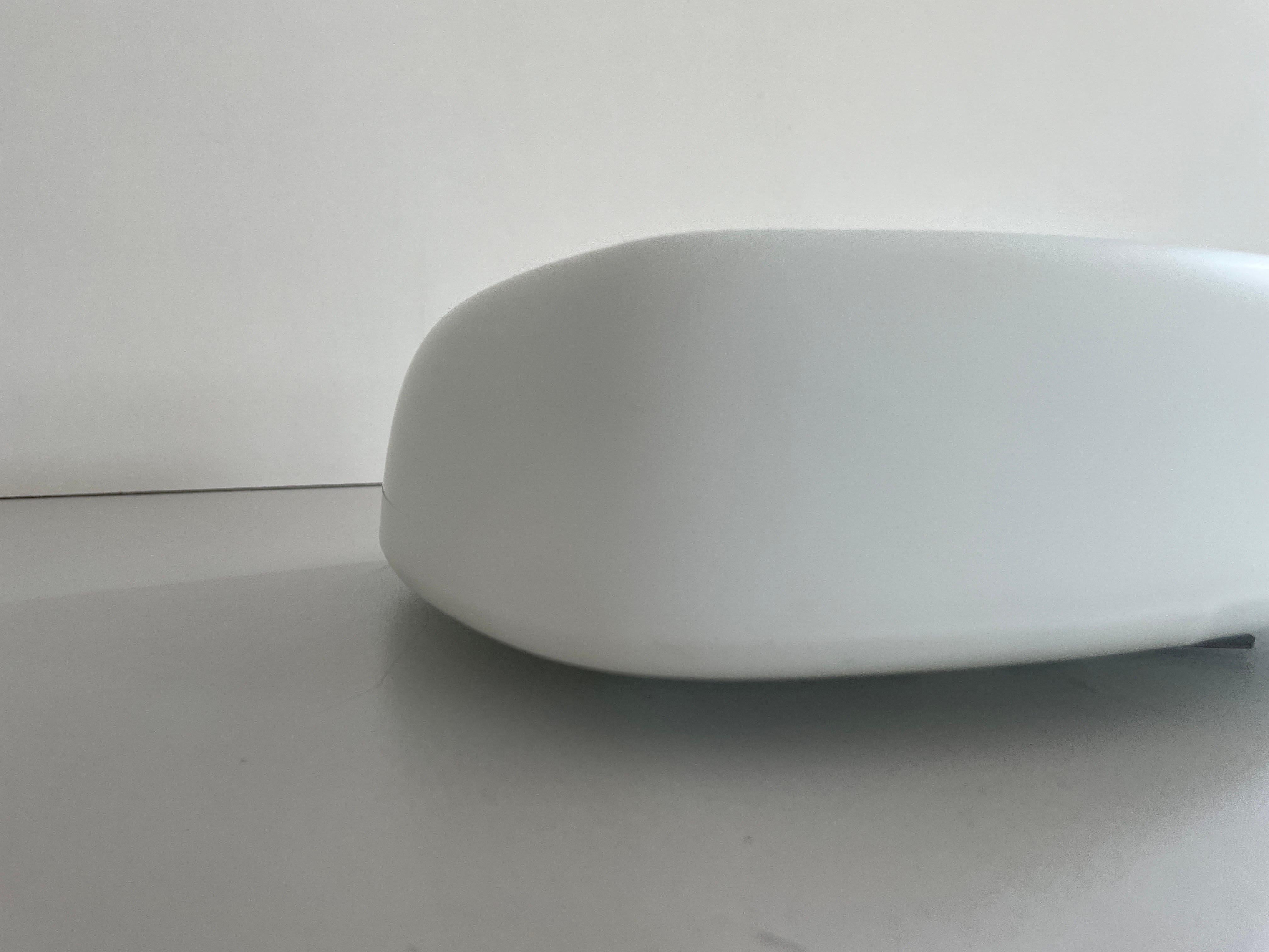 Lampada da incasso in vetro opalino Art Deco, anni '60, Italia In condizioni ottime in vendita a Hagenbach, DE
