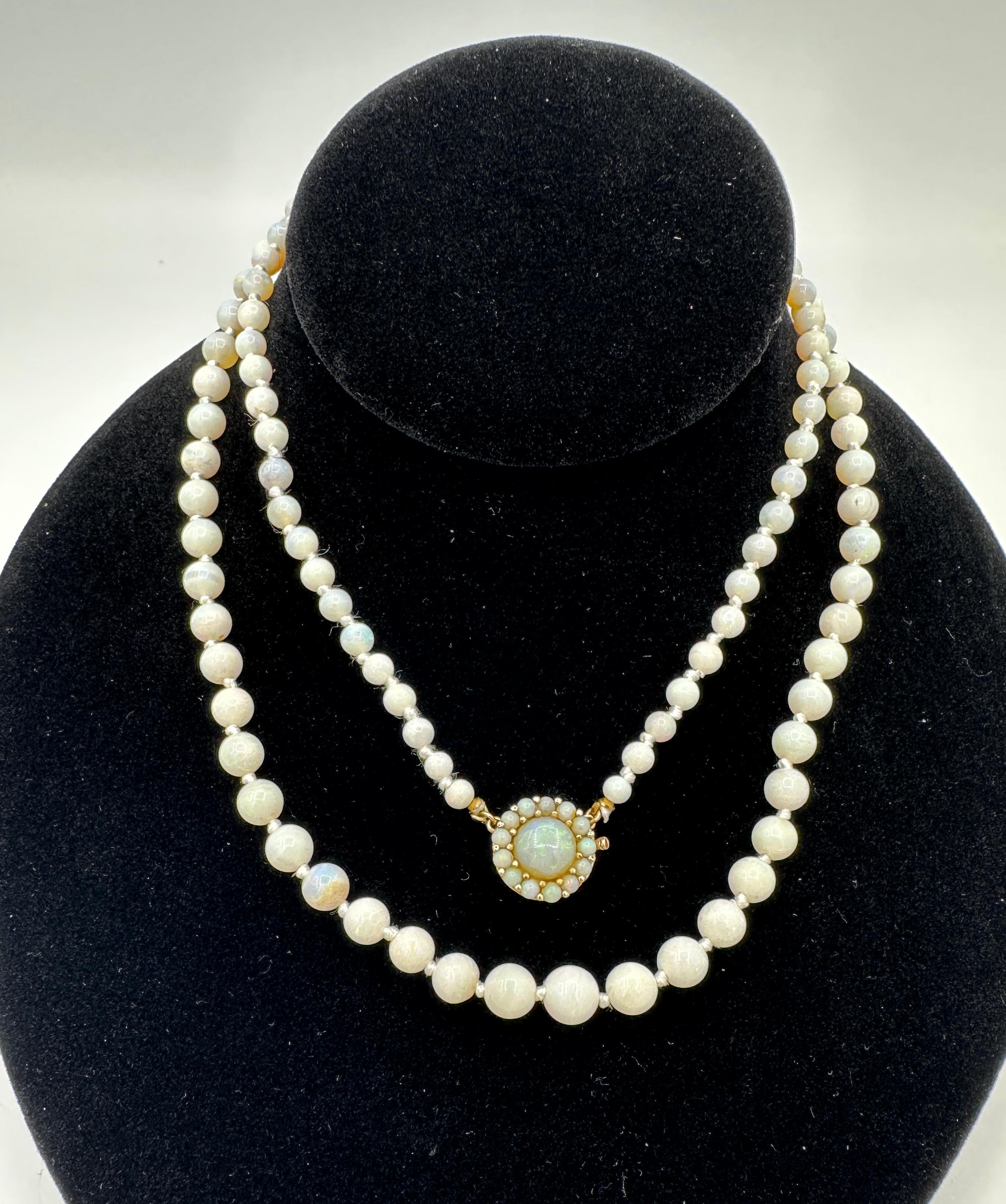 Art Deco Opal Necklace 14 Karat Gold 31 Inches Graduated Opals For Sale 5