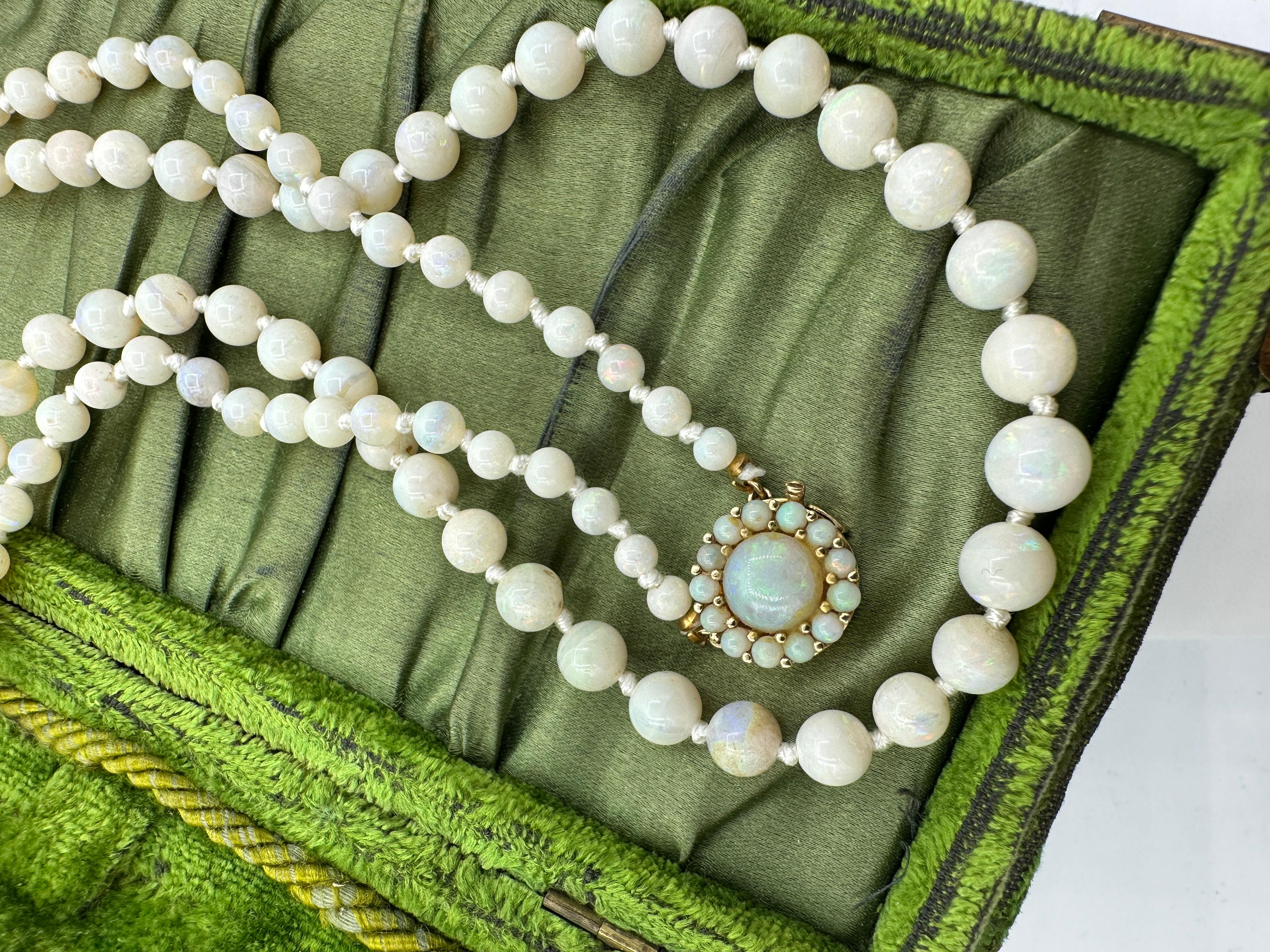 Art Deco Opal Necklace 14 Karat Gold 31 Inches Graduated Opals For Sale 8