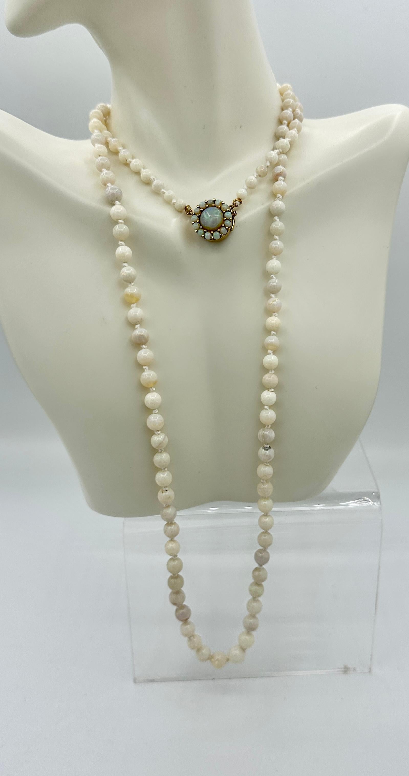 Women's Art Deco Opal Necklace 14 Karat Gold 31 Inches Graduated Opals For Sale