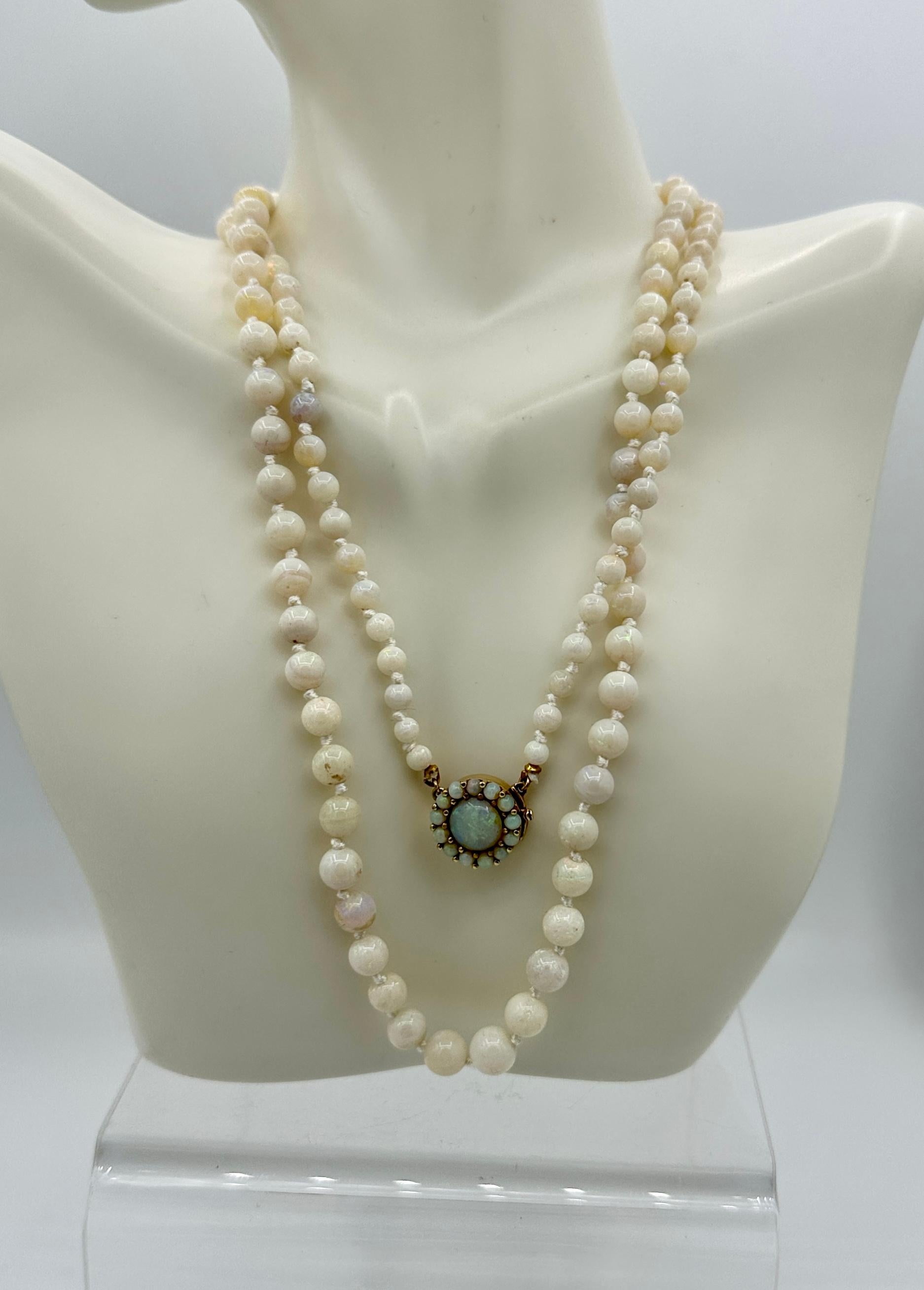 Art Deco Opal Necklace 14 Karat Gold 31 Inches Graduated Opals For Sale 1