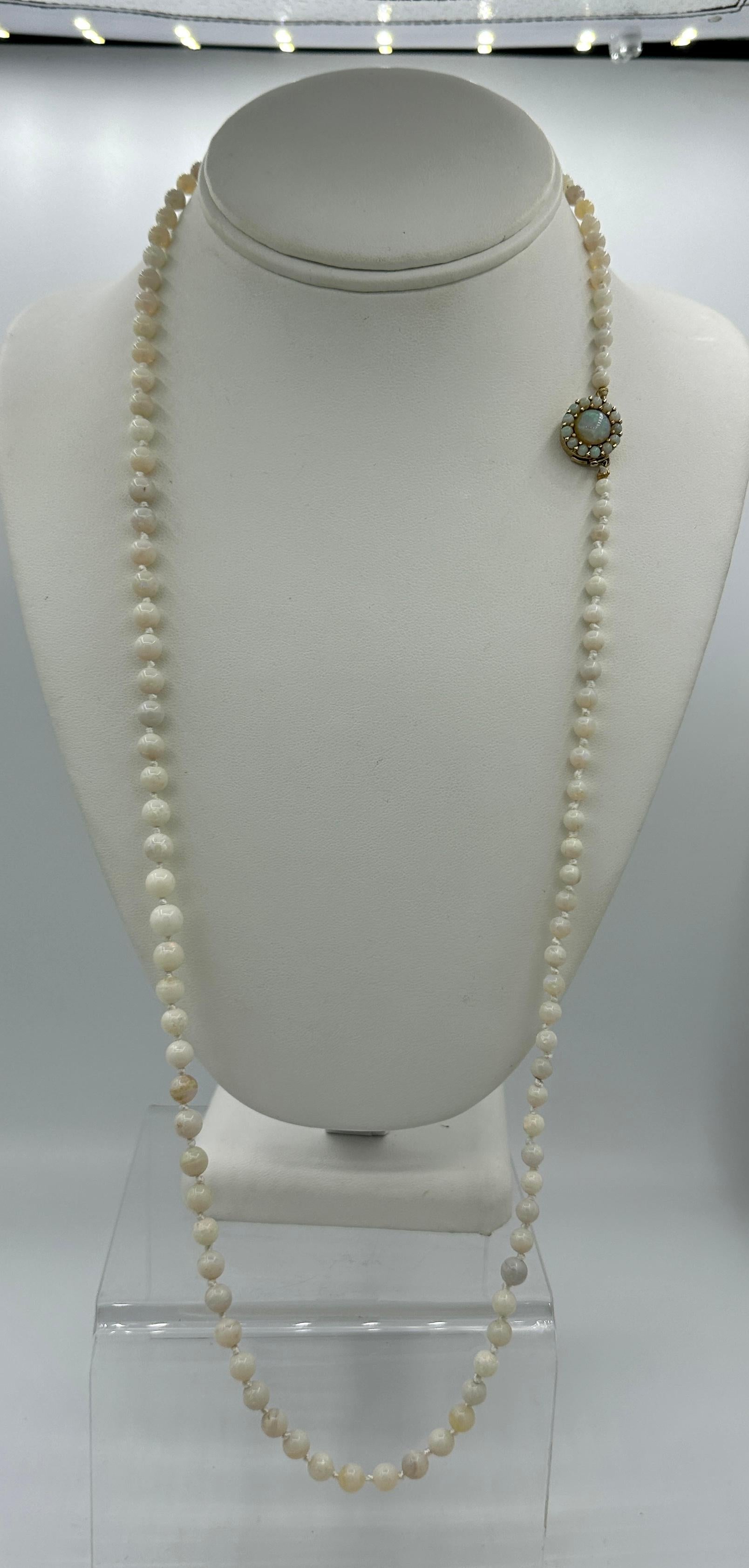 Art Deco Opal Necklace 14 Karat Gold 31 Inches Graduated Opals For Sale 4