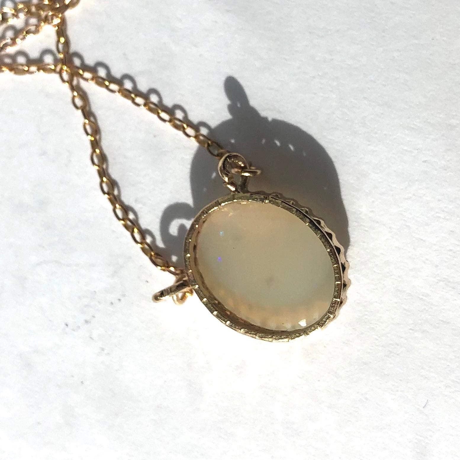 Art Deco Opal Pendant and 9 Carat Gold Chain In Good Condition In Chipping Campden, GB