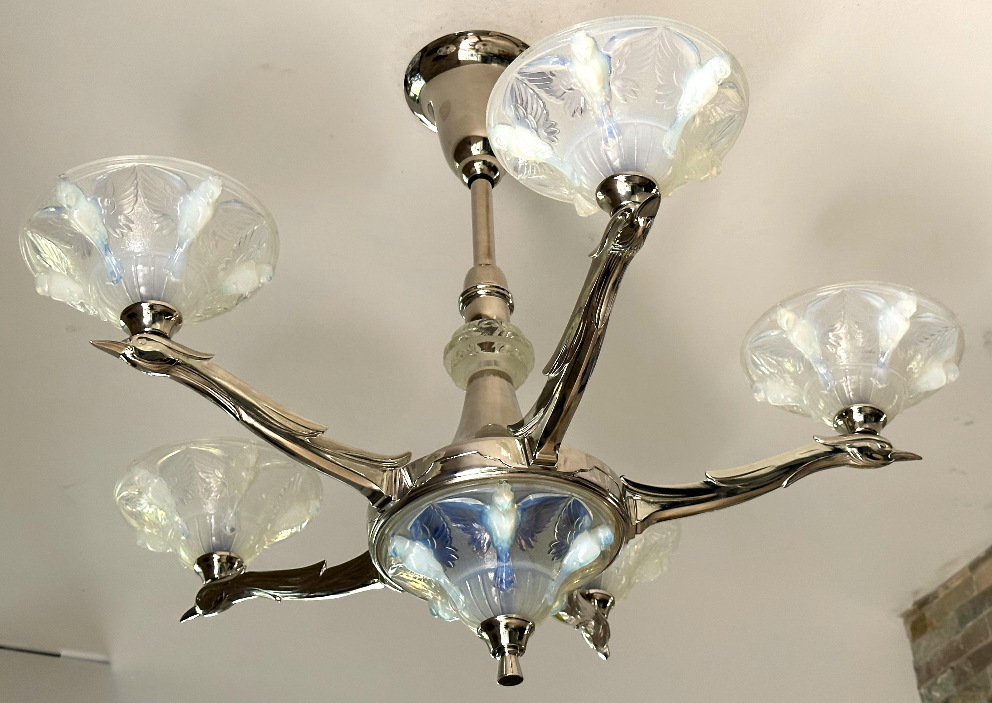 Art Deco Opalescent Chandelier by Boris Lacroix, France 1935 For Sale 8