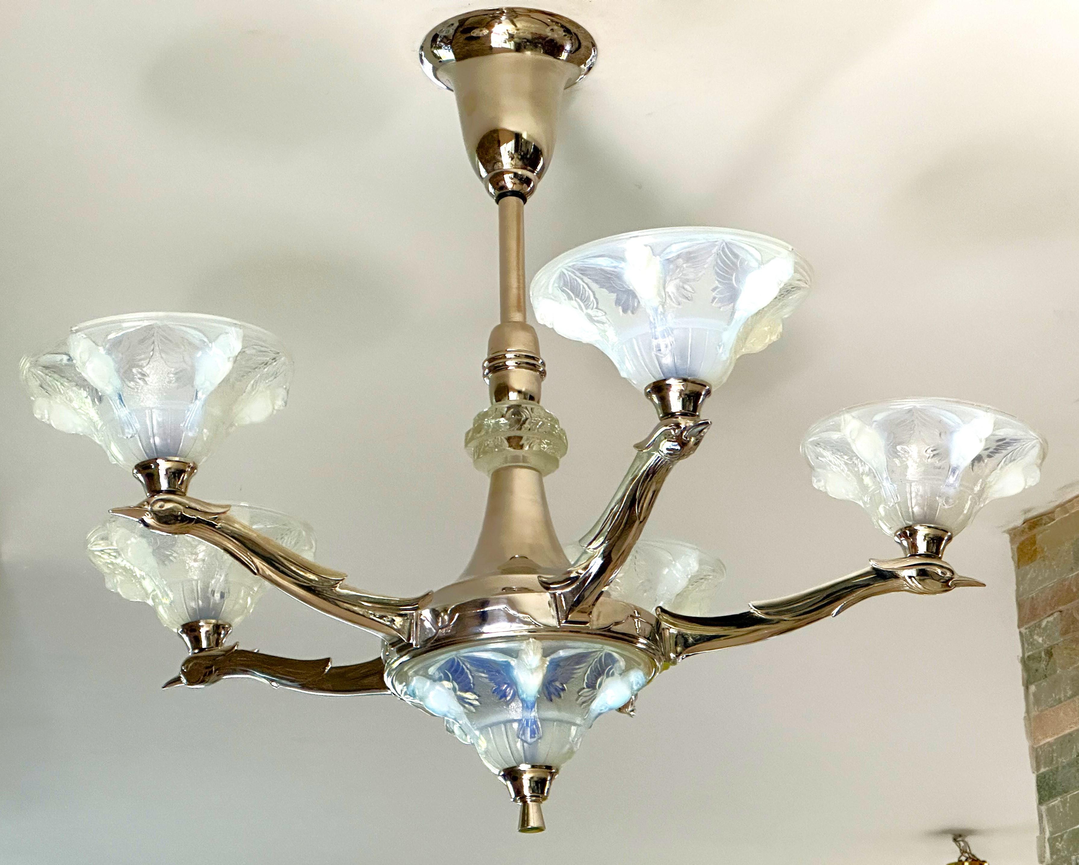 French Art Deco Opalescent Chandelier by Boris Lacroix, France 1935 For Sale