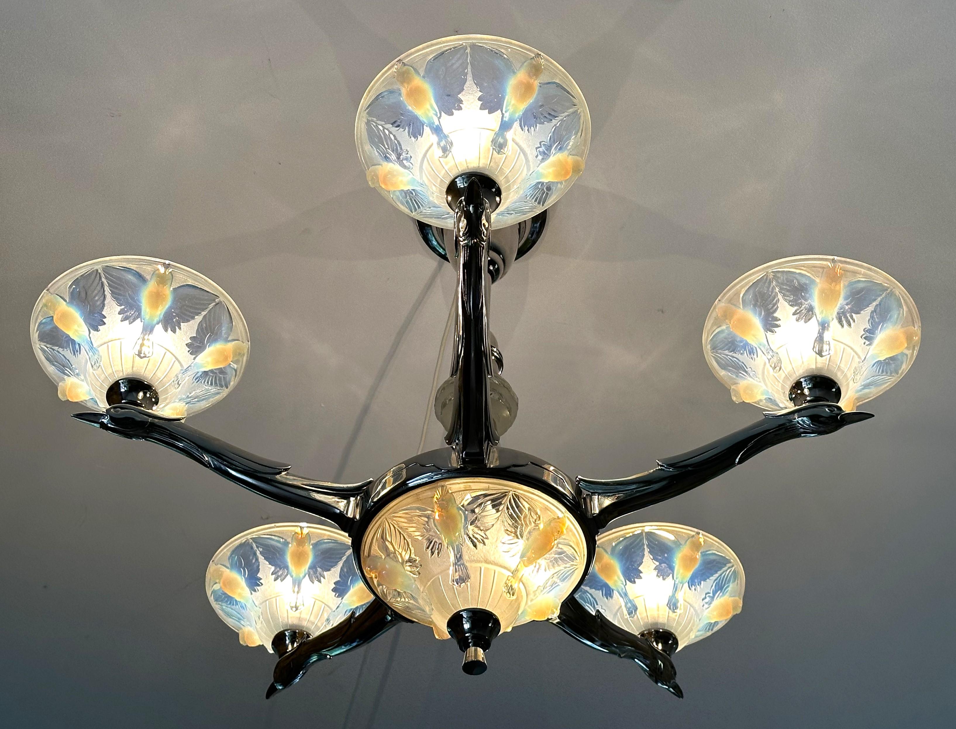 Art Deco Opalescent Chandelier by Boris Lacroix, France 1935 For Sale 3