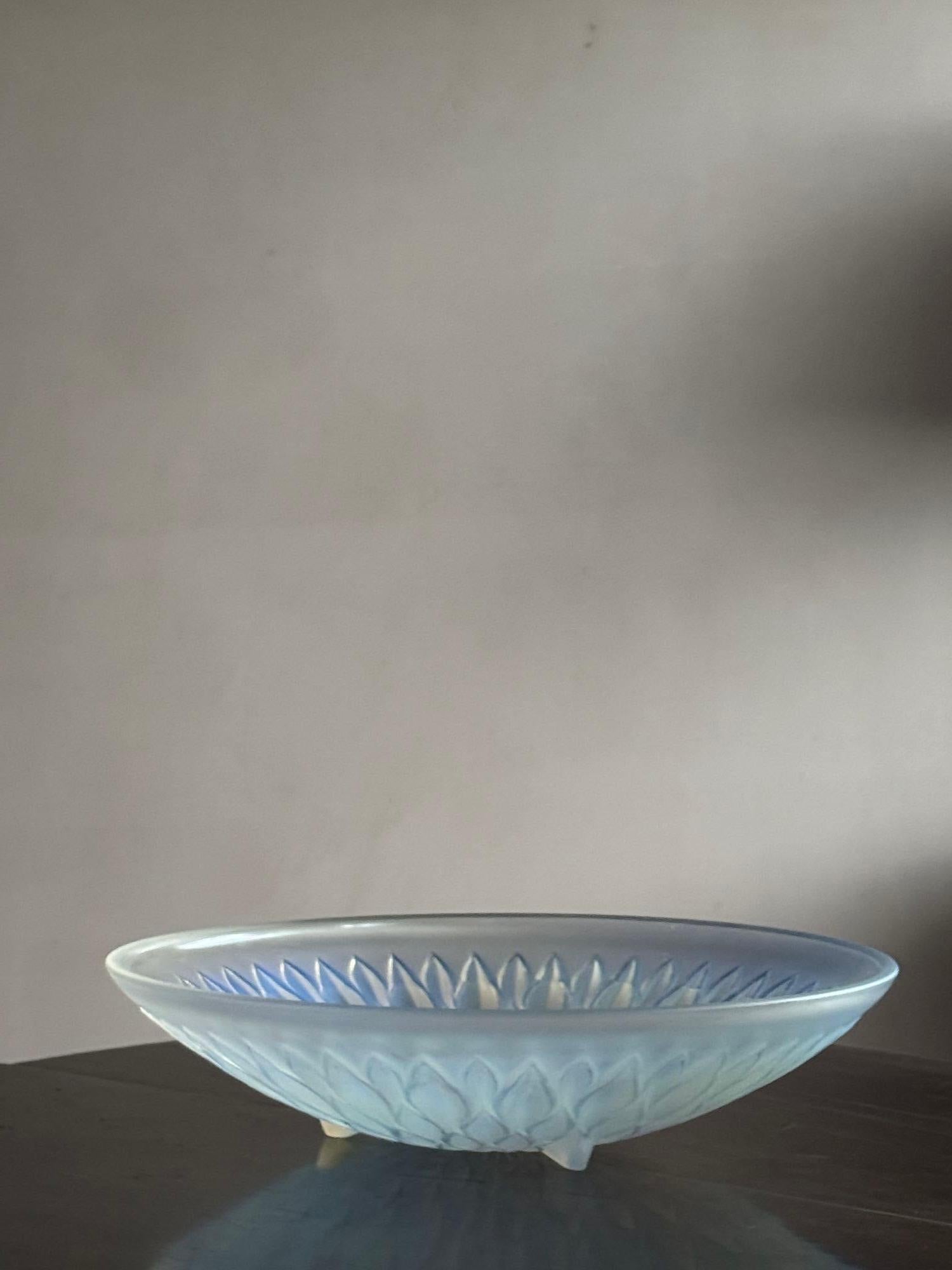 Art Deco Opalescent Dish In Good Condition In Grange-Over-Sands, GB