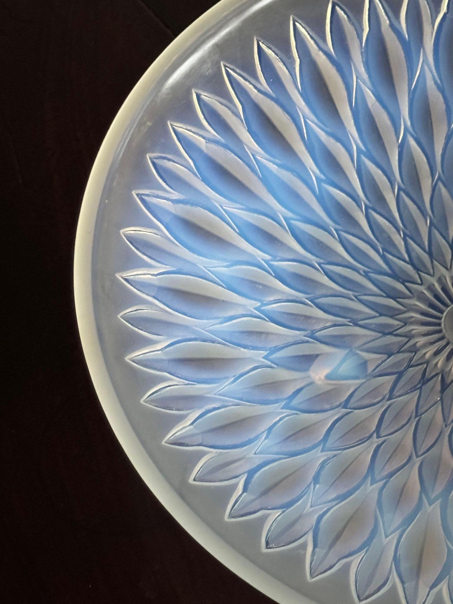 Mid-20th Century Art Deco Opalescent Dish