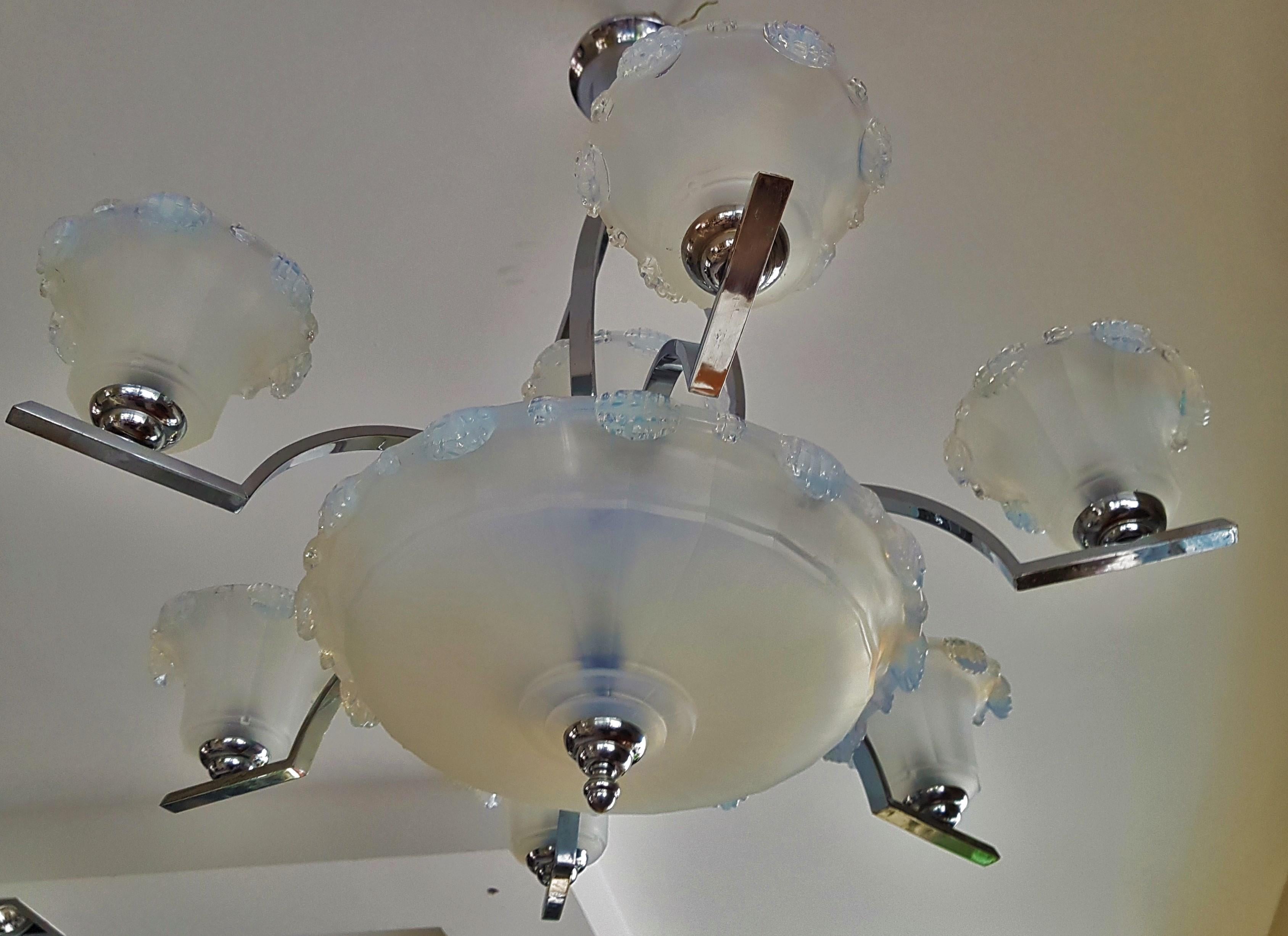 Art Deco Opalescent Glass and Chrome Chandelier by Ezan & Petitot, France 1930s For Sale 10