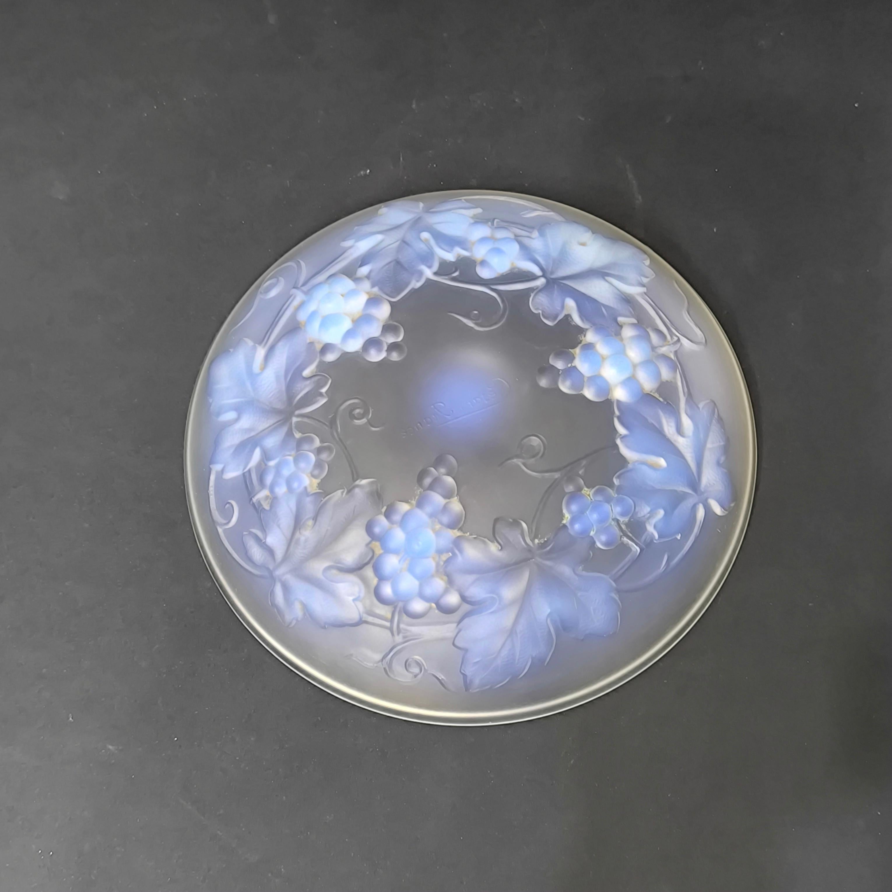 Art Deco Opalescent Glass Bowl, Coupe with Grapes, France 1930s For Sale 5