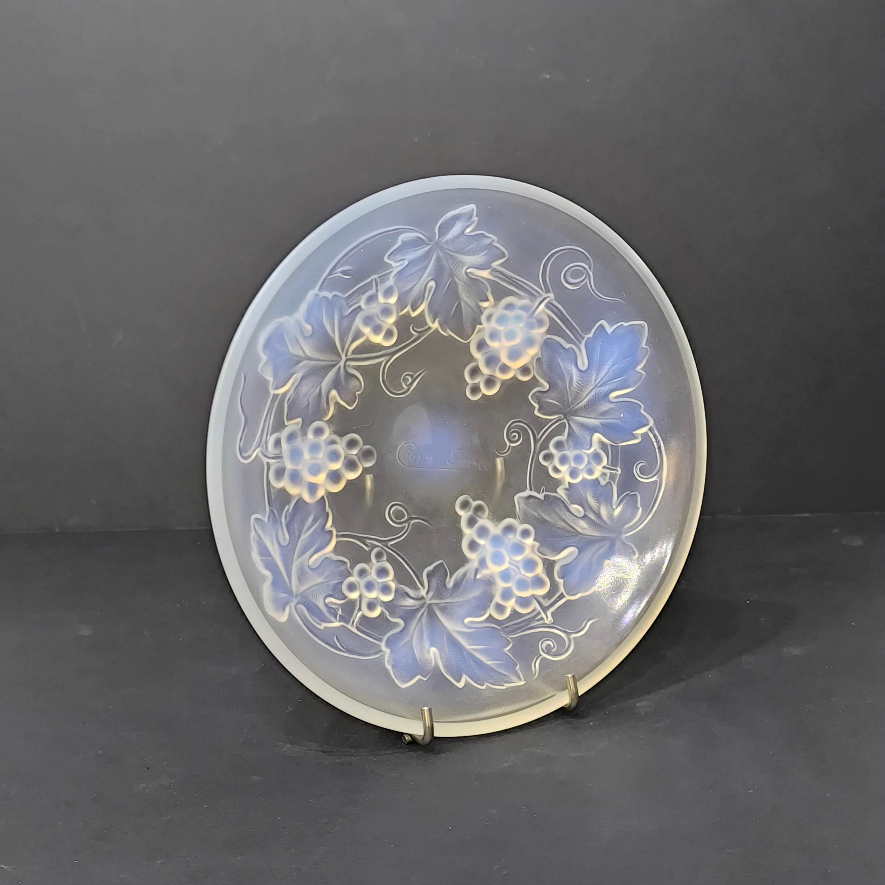 Art Deco Opalescent Glass Bowl, Coupe with Grapes, France 1930s For Sale 7
