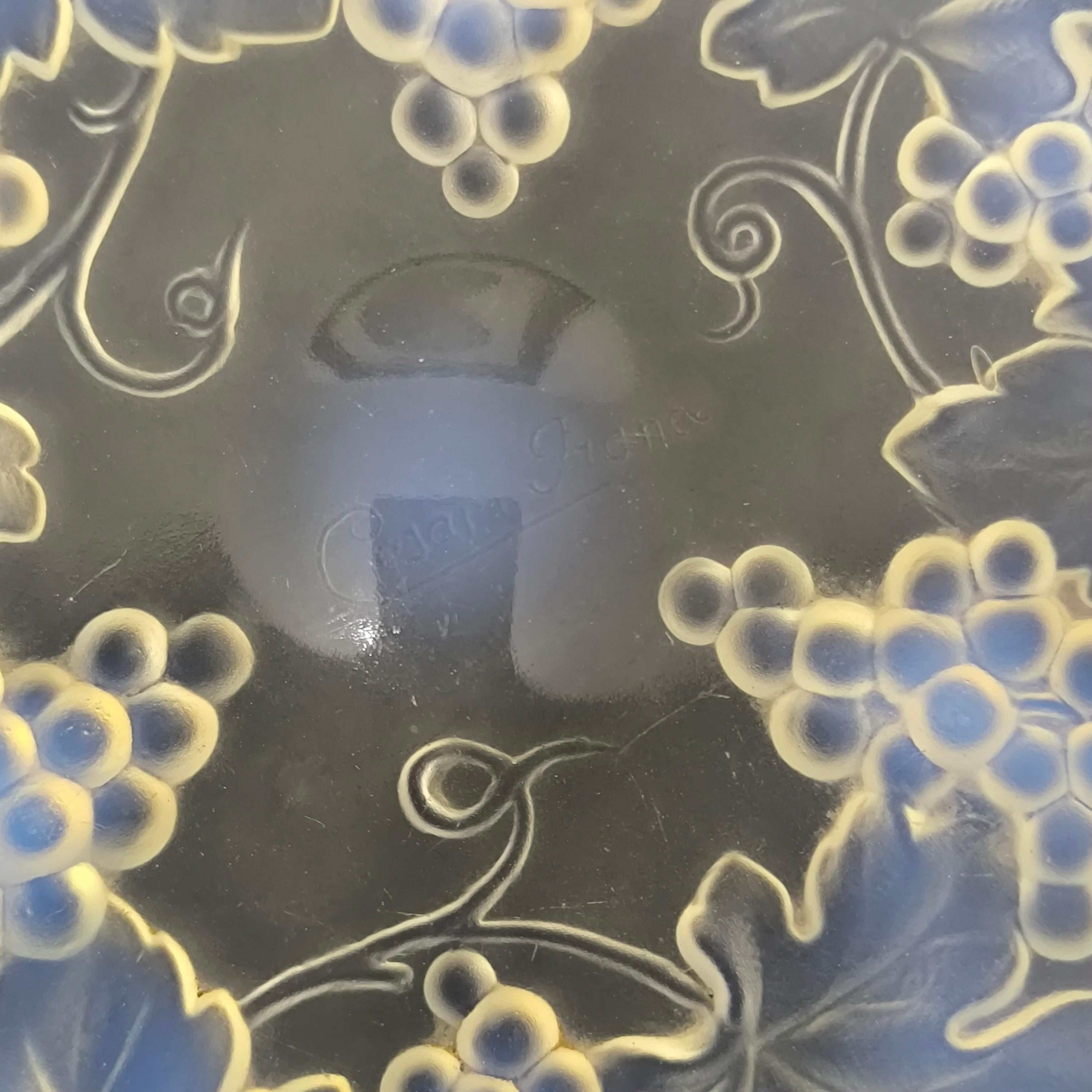 Art Deco Opalescent Glass Bowl, Coupe with Grapes, France 1930s For Sale 4