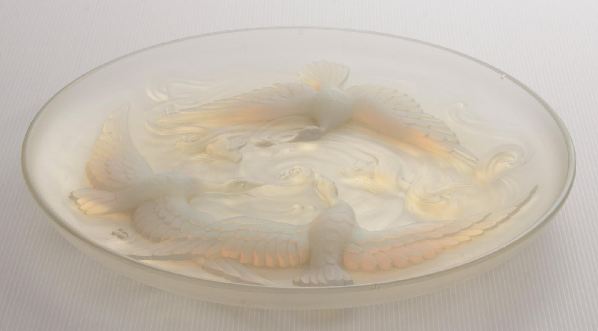 Art Deco Art deco opalescent glass bowl signed Verlys