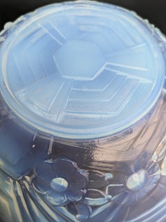 Opalisierende Art-Déco-Deko-Schale aus Glas von Jobling, 1930