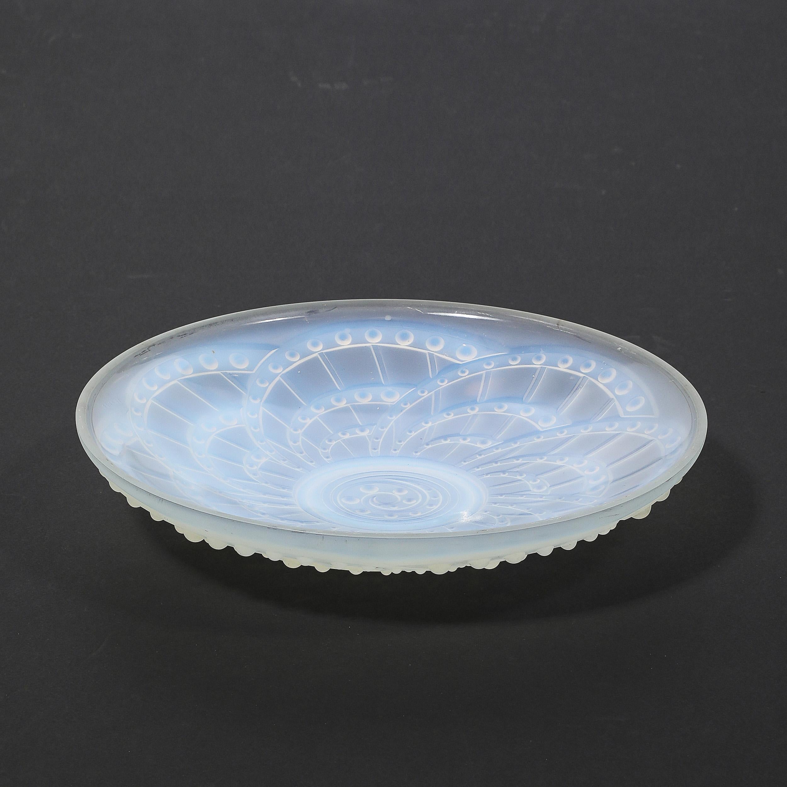 Art Deco Opalescent Molded and Frosted Glass Centerpiece Bowl Signed J. Landier For Sale 7