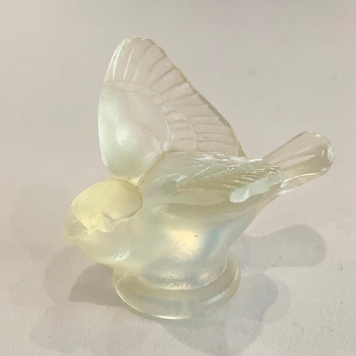 Art Deco Sabino of Paris, sparrow opalescent glass miniature, signed to base in script engraving “Sabino”. An amazing design in miniature with very fine detail. Excellent original condition with no cracks or damaged, and just a soft patina to base.