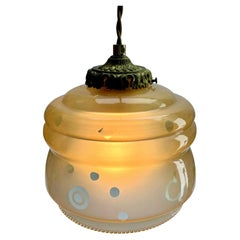 Lampada da soffitto opalina Art Deco, Scailmont Belgio, paralume in vetro collord, anni '30