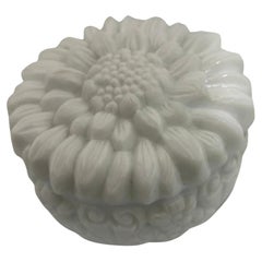 Opalglasschachtel im Art déco-Stil von Curt Schlevogt