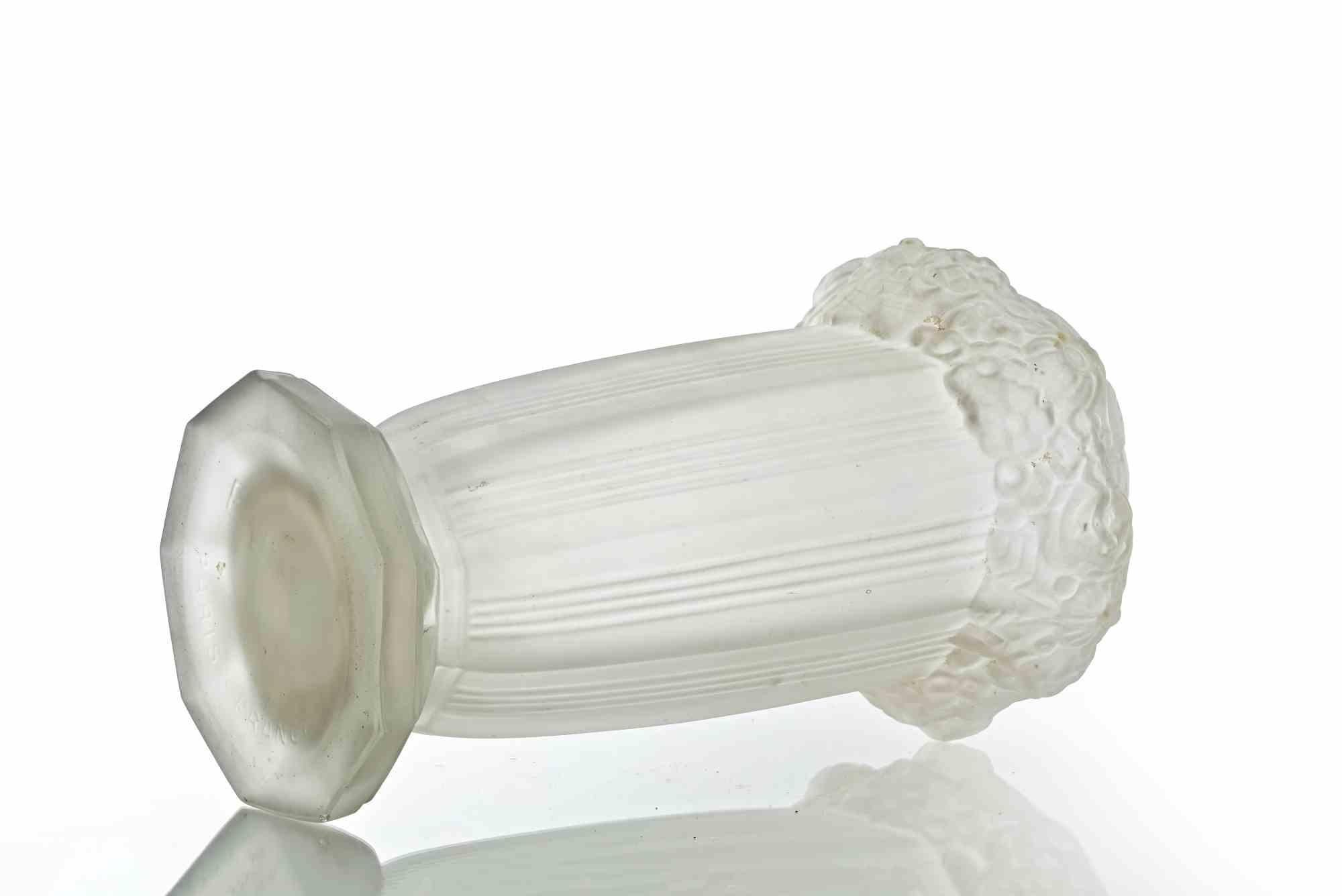 European Art Deco Opaline Glass Vase, 1930s For Sale