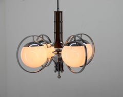 Lampadario Art Deco in vetro opalino, legno e cromo, anni '30