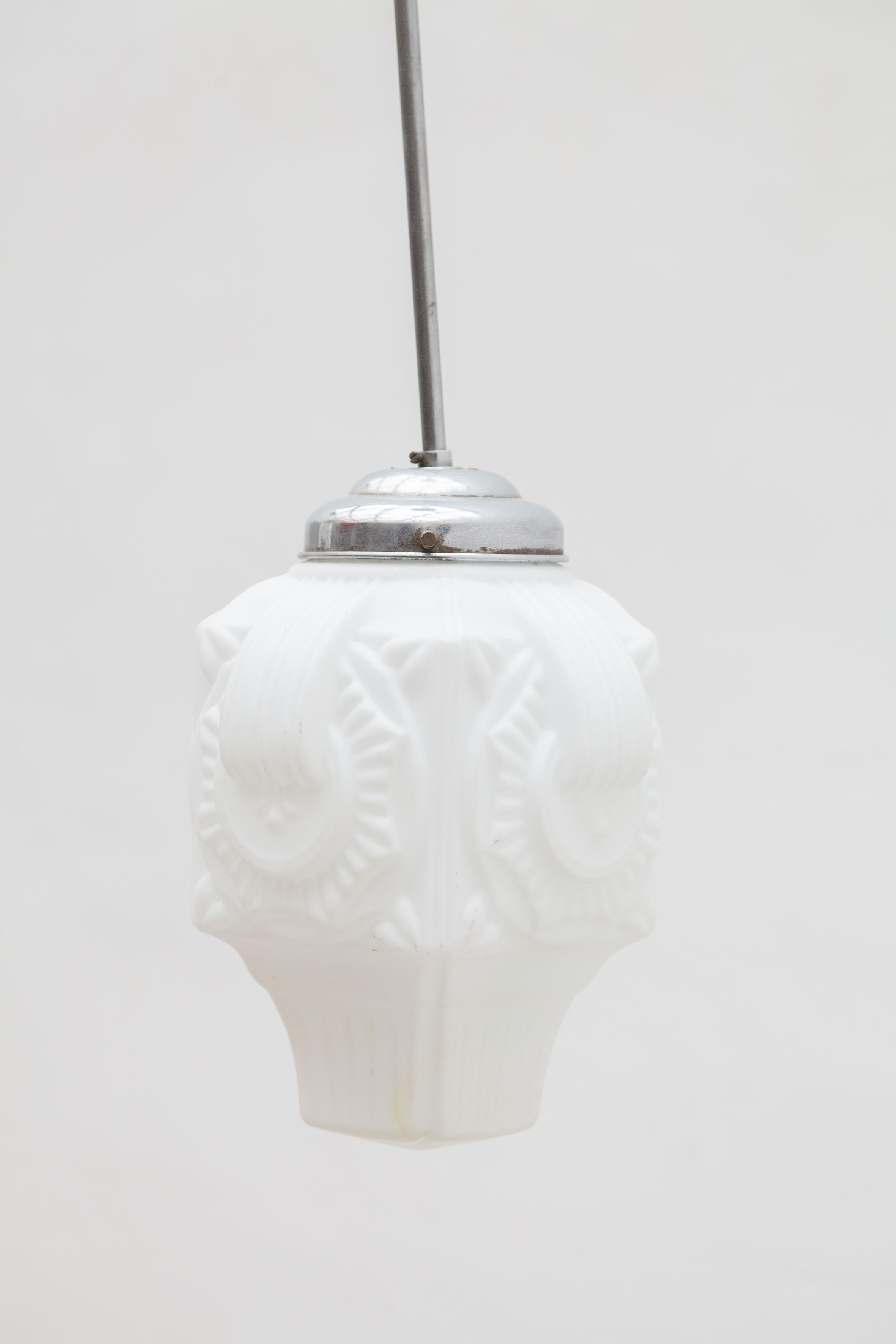 Art Deco Opaline, Milk Glass Skyscraper Pendant In Good Condition For Sale In Antwerp, BE
