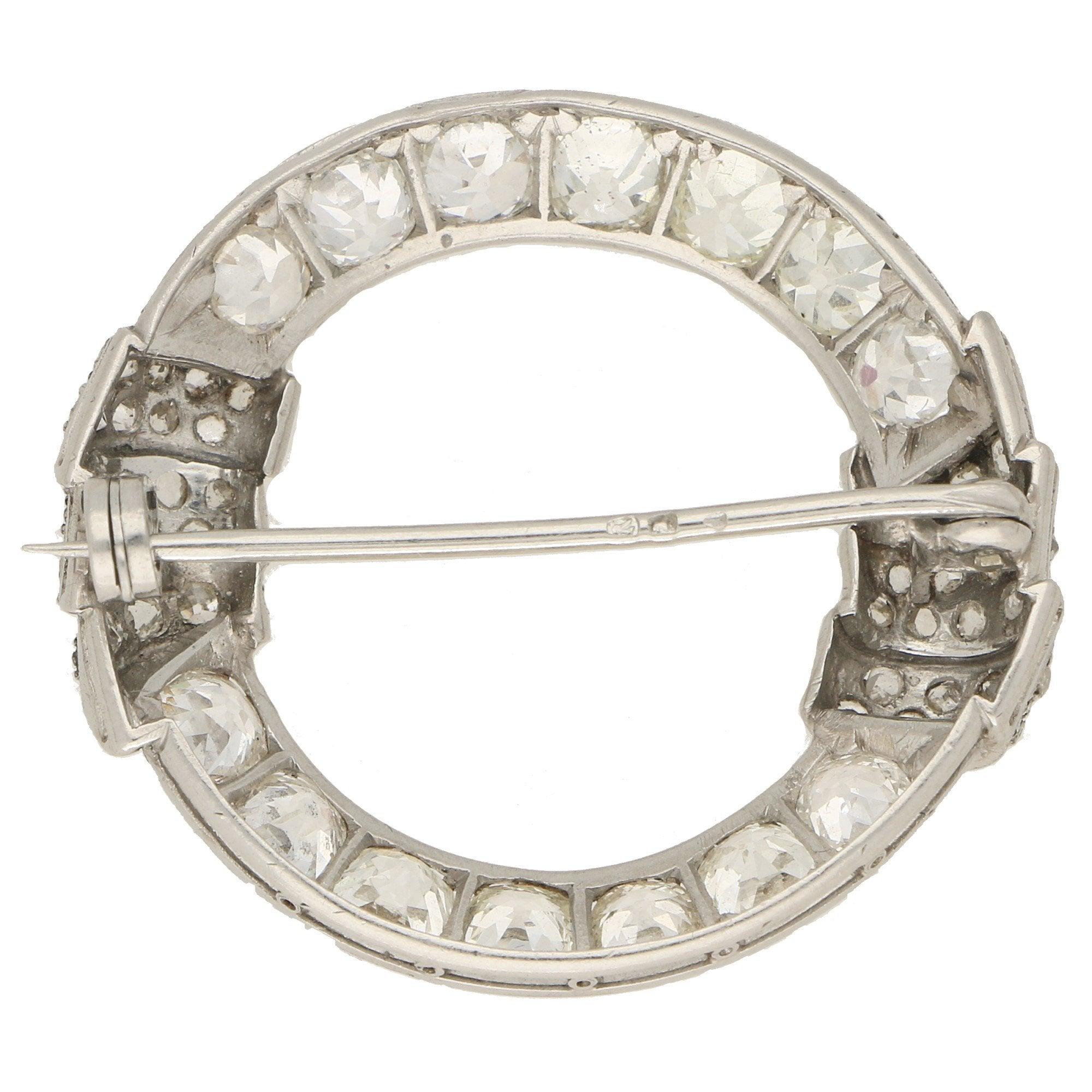 Women's or Men's Art Deco Openwork Diamond Brooch in Platinum, Circa 1930's