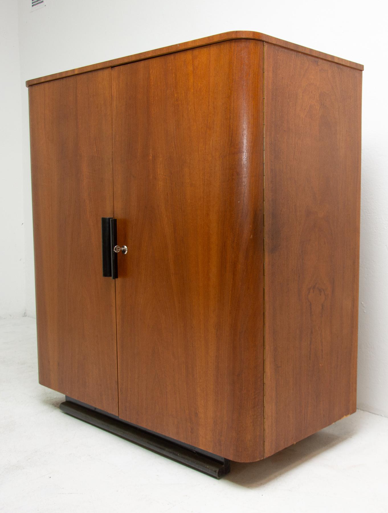 Art Deco or Functionalist Cabinet Designed by Jindřich Halabala for UP Závody 2
