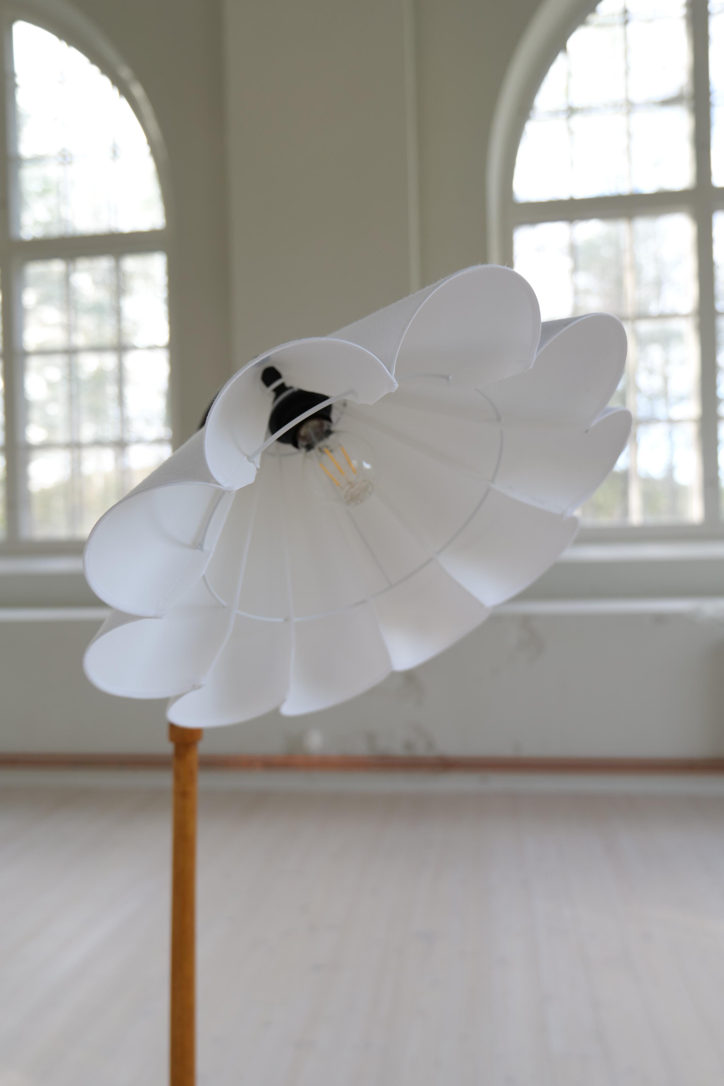 Lampadaire organique Art déco en bouleau teinté de Suède, années 1930 en vente 4