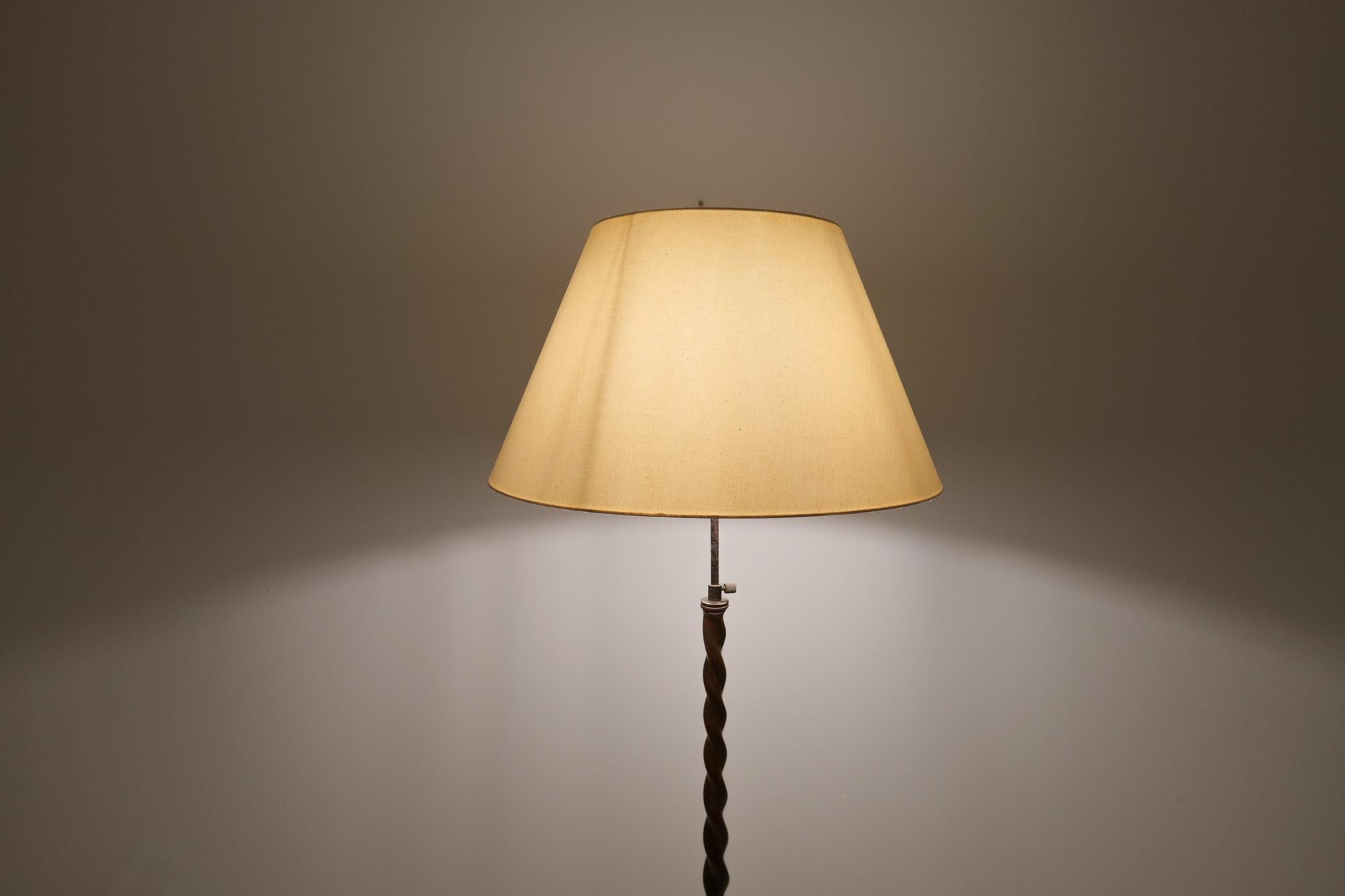 Lampada da terra Art Deco a vortice organico in betulla macchiata, Svezia, anni '40 in vendita 6