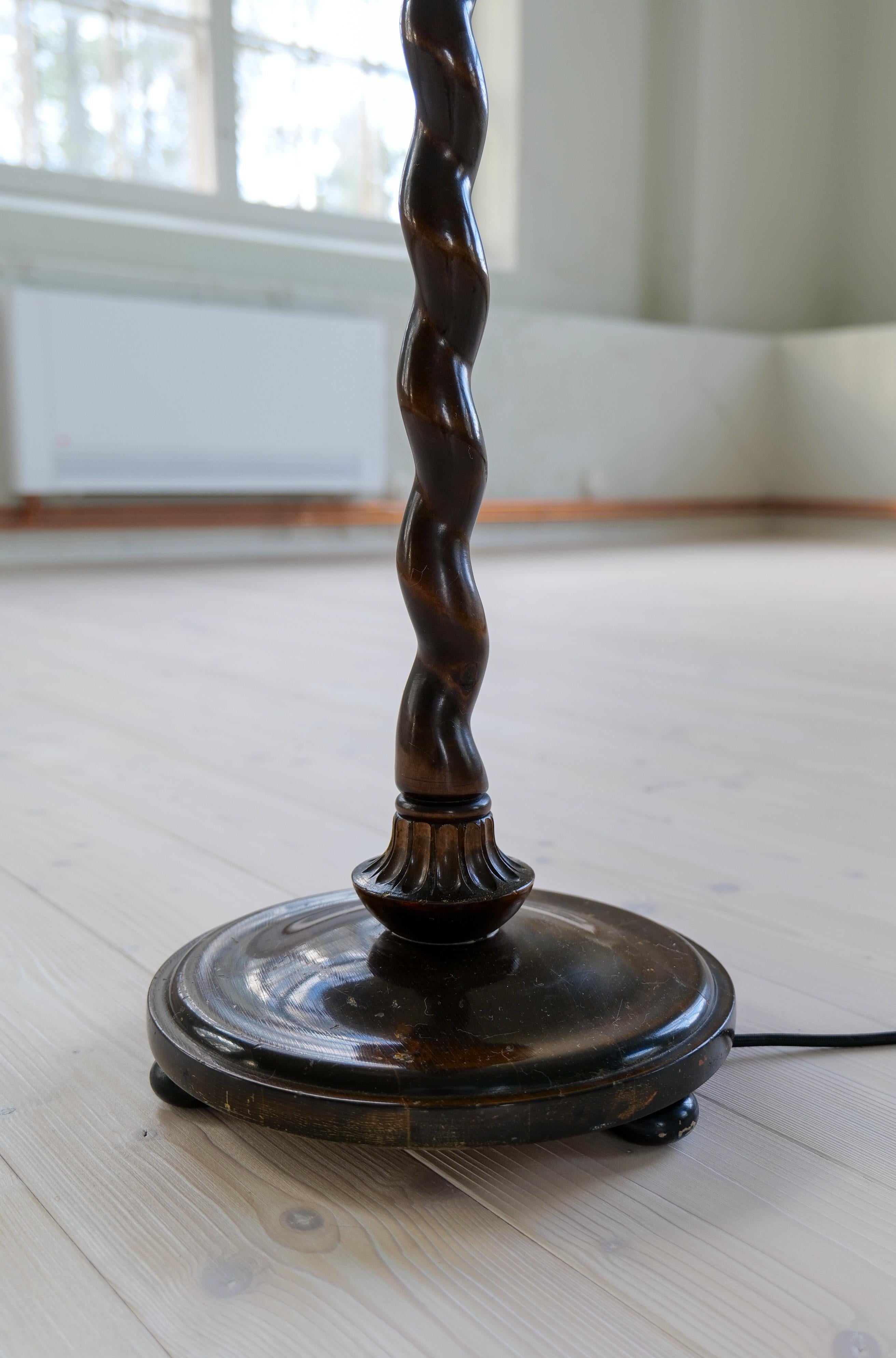 Art Deco Organic Swirl Floor Lamp in Stained Birch Sweden, 1940s For Sale 8