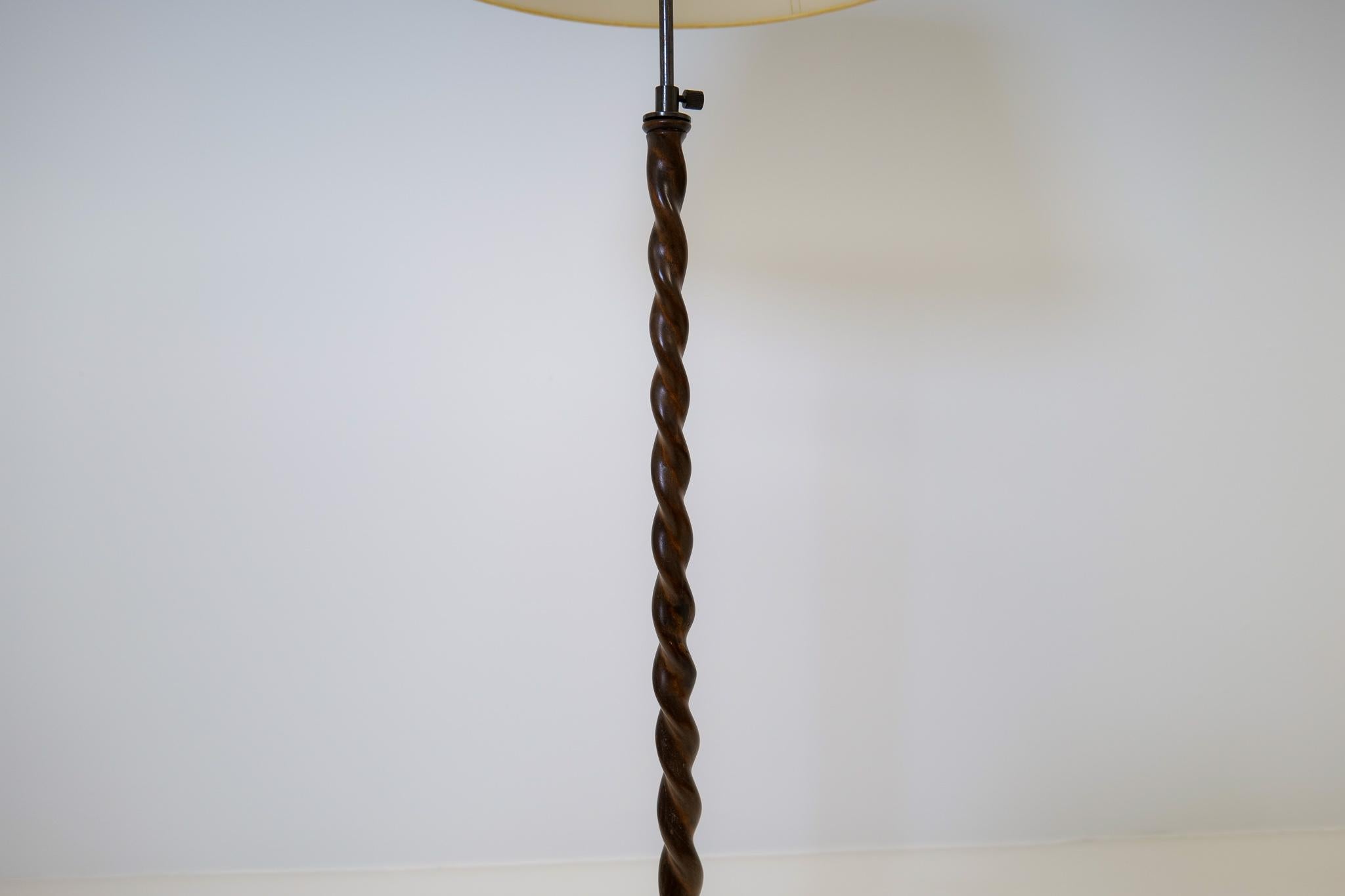 Lampada da terra Art Deco a vortice organico in betulla macchiata, Svezia, anni '40 in vendita 1