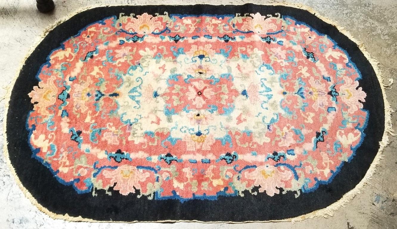 PRESENTING a BEAUTIFUL and RARE small sized Oriental Floor Rug by Helen Fette (2), from the Art Deco Era.

Beautifully detailed and HIGH QUALITY wool weave.

Lovely patina consistent with age.

From circa 1925 ……. American/Oriental.

Helen Fette was