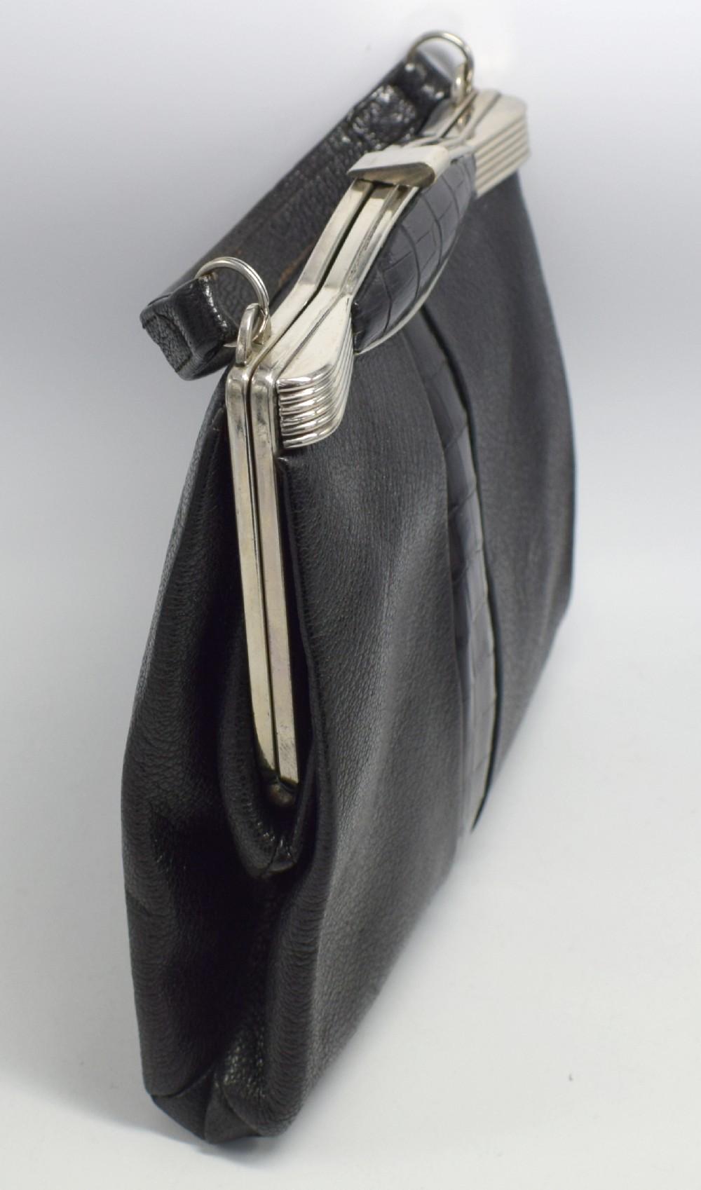 Art Deco Original 1930s Vintage Black Leather and Chrome Ladies Bag For Sale 5