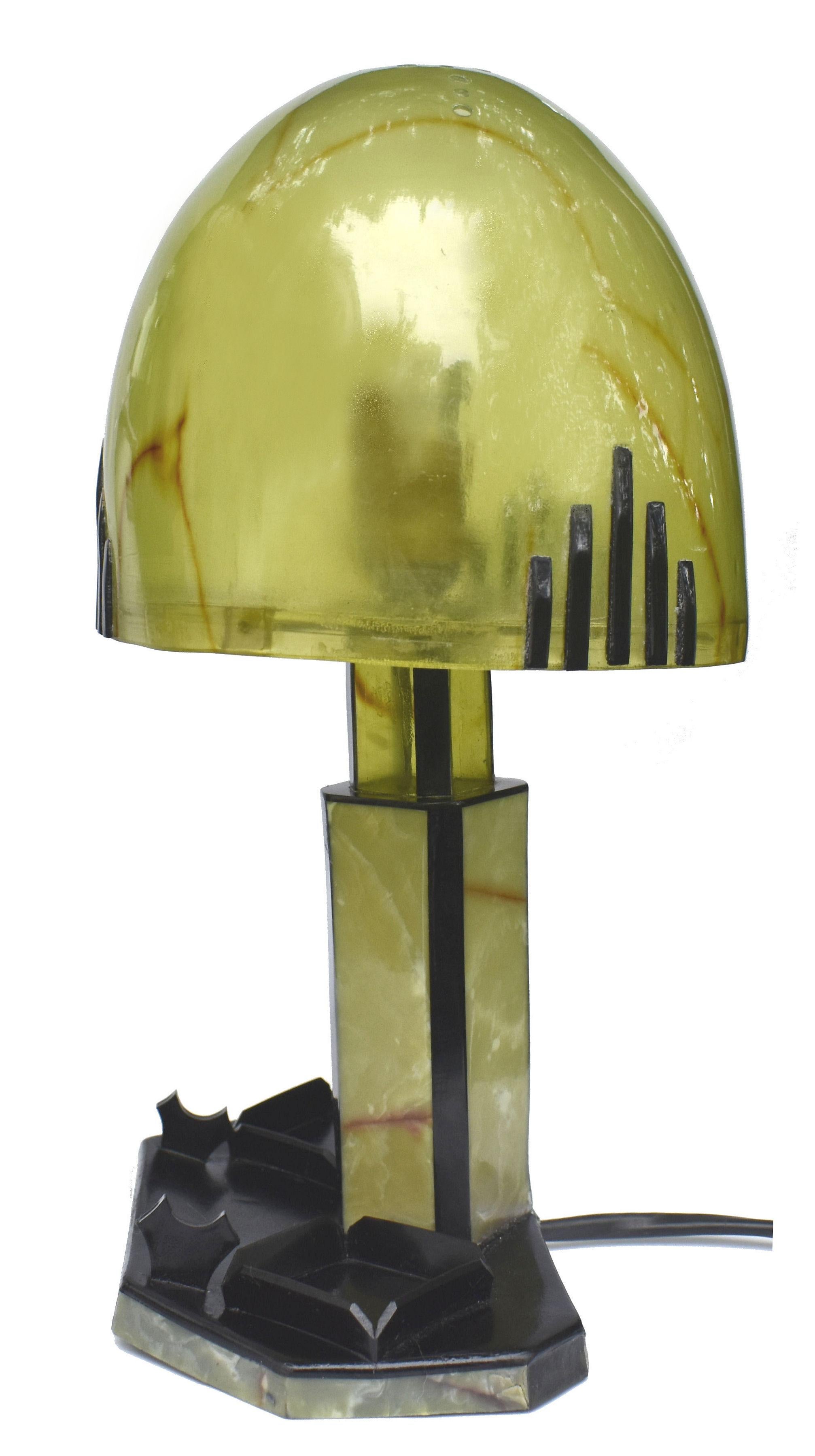 For your consideration is this wonderfully designed Art Deco early plastic ( acrylic & celluloid) table lamp. Pea green and jet black are the main colours that make up this lighting. The shade with slight marbling effect with sepia veins running