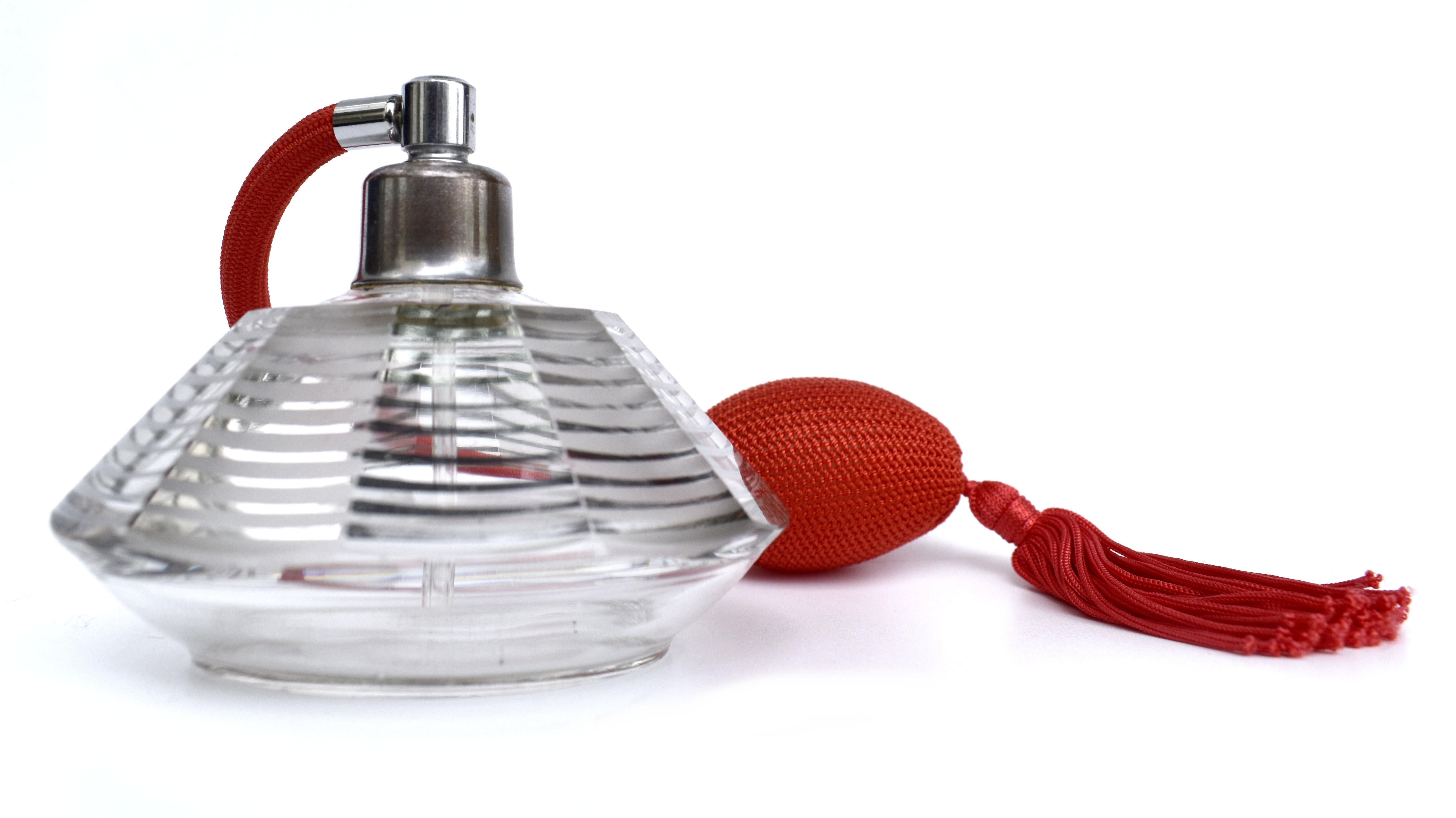Original englischer Damen-Parfüm- Atomizer im Art déco-Stil, ca. 1930er Jahre (20. Jahrhundert) im Angebot