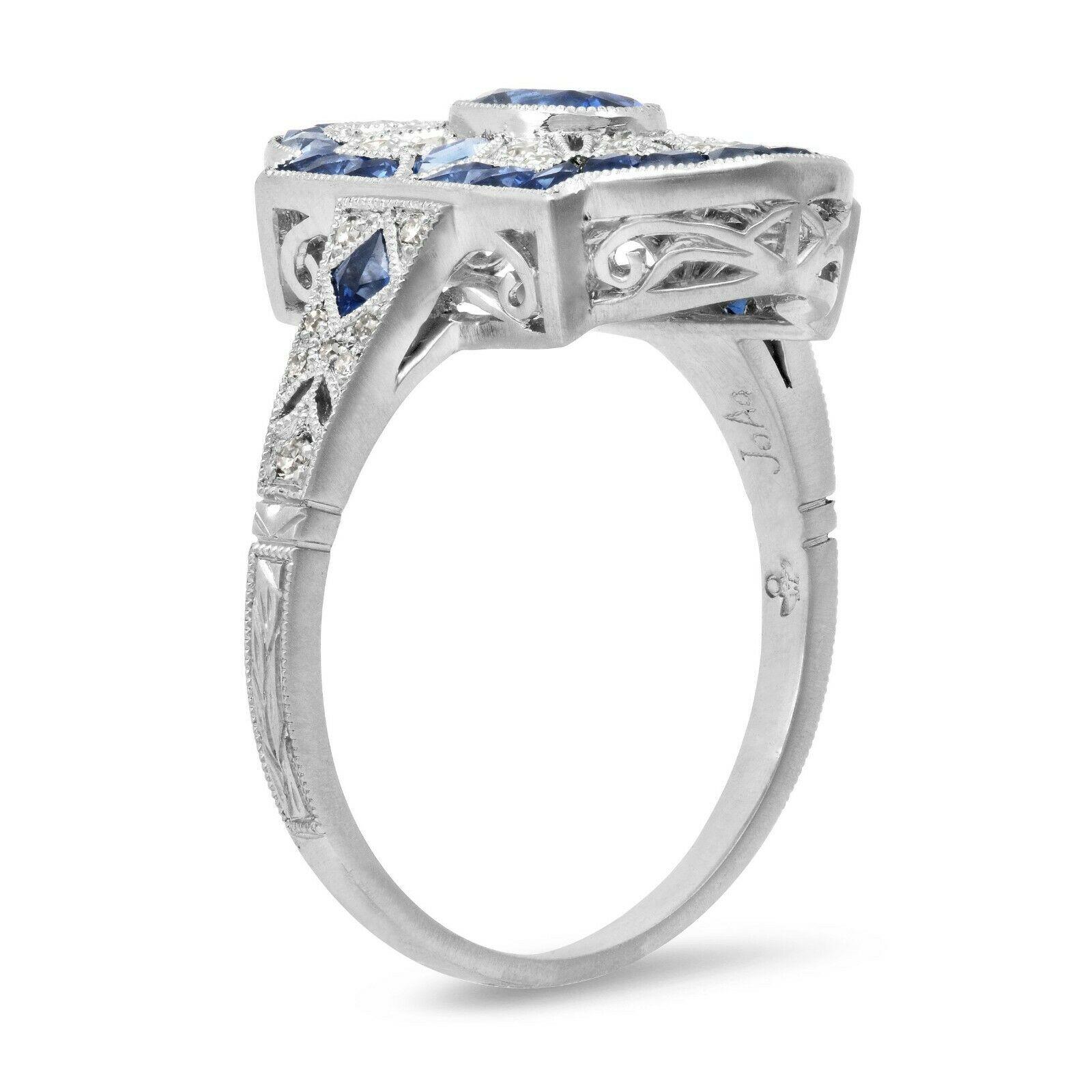 Taille ovale Bague de fiançailles en platine de style Art déco avec saphir ovale 0,57 carat et diamant 1,55 carat